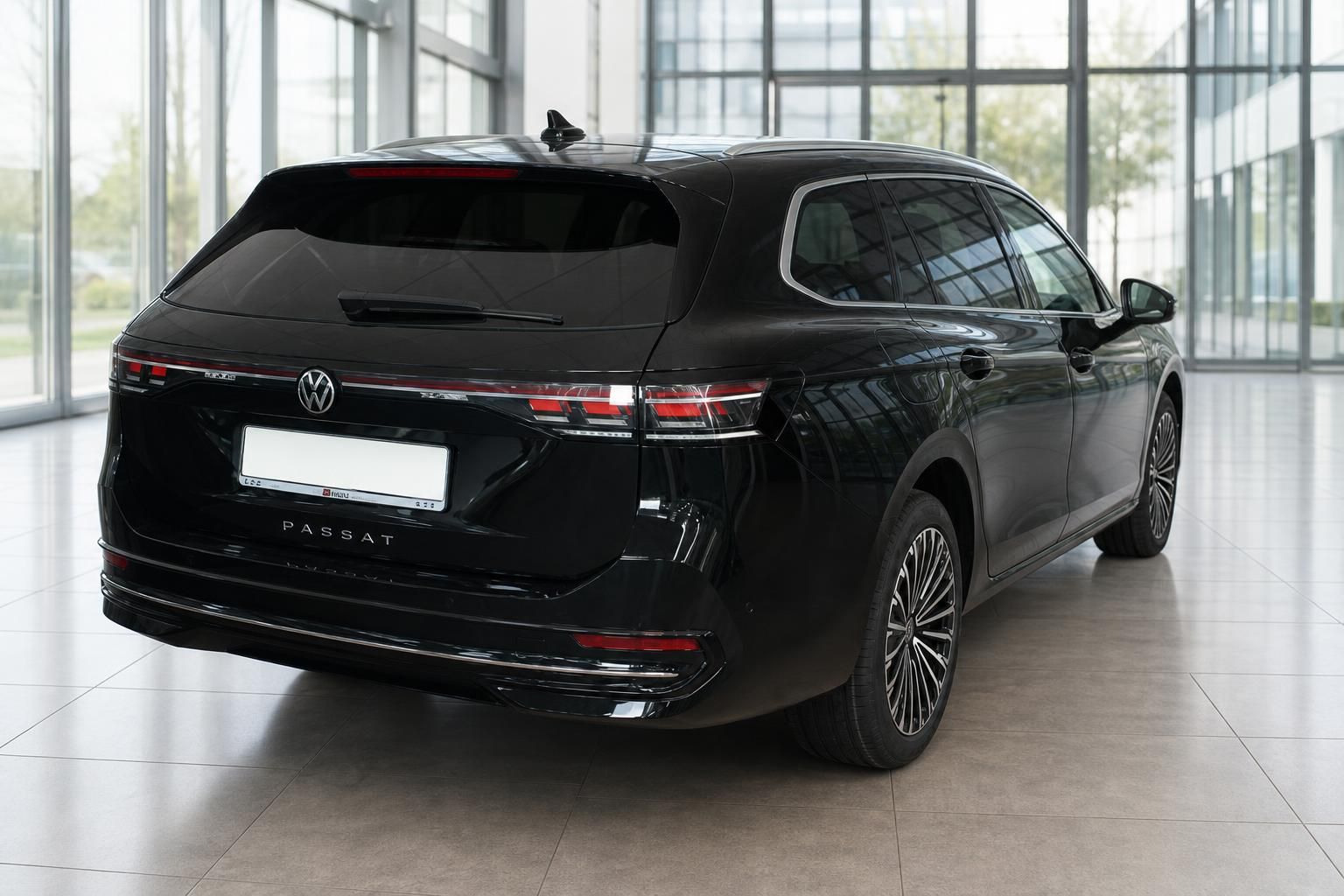 VW Passat Variant schwarz, Heckansicht mit LED-Rückleuchten