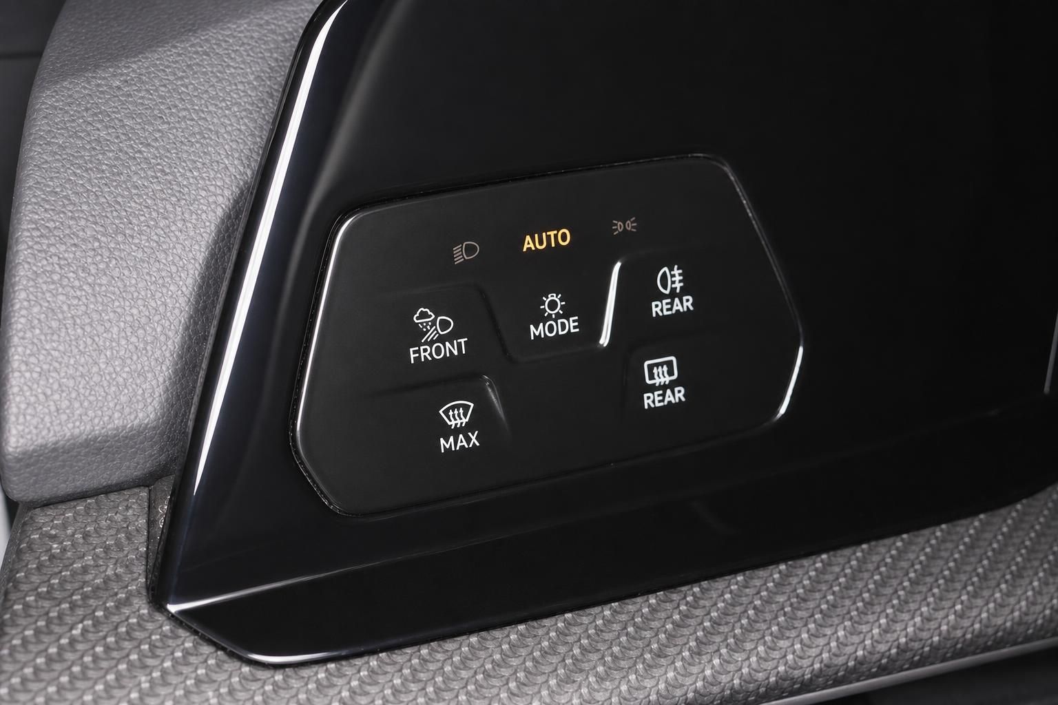 Volkswagen Golf R - Bild 14 von 15