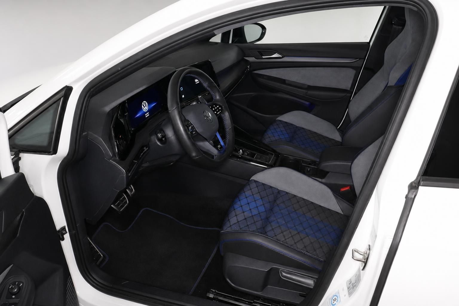 Volkswagen Golf R - Bild 8 von 15