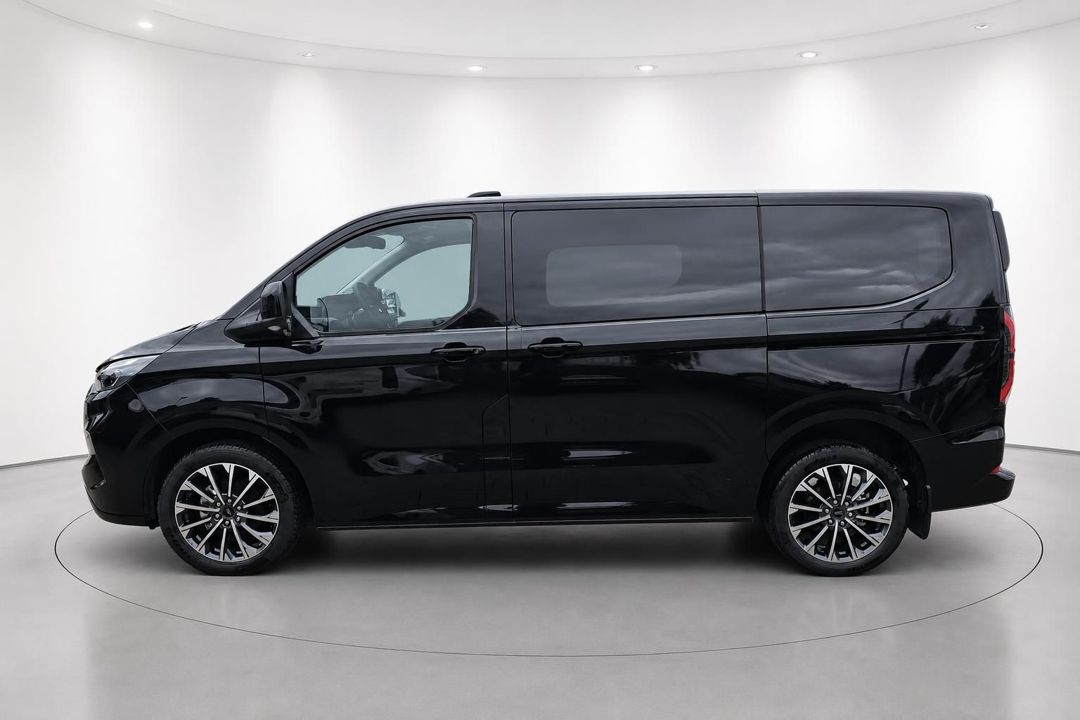Ford Transit Custom schwarz Seitenansicht Van