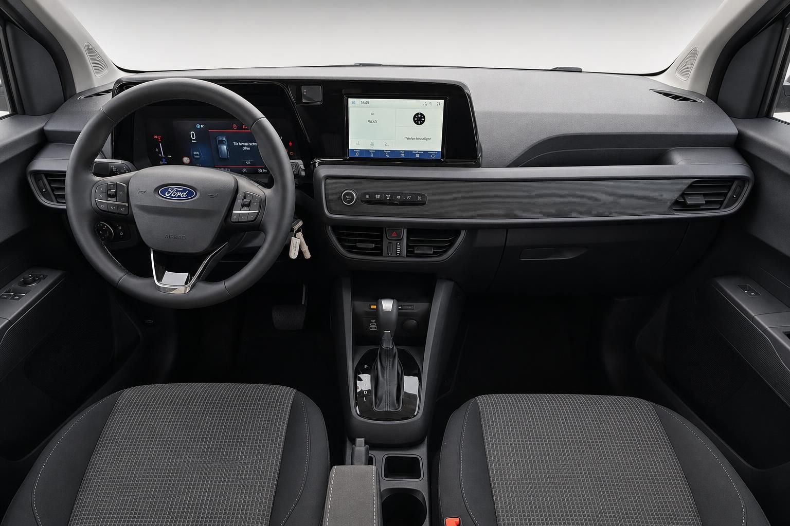 Ford Cockpit mit Lenkrad Touchscreen und Automatikschaltung
