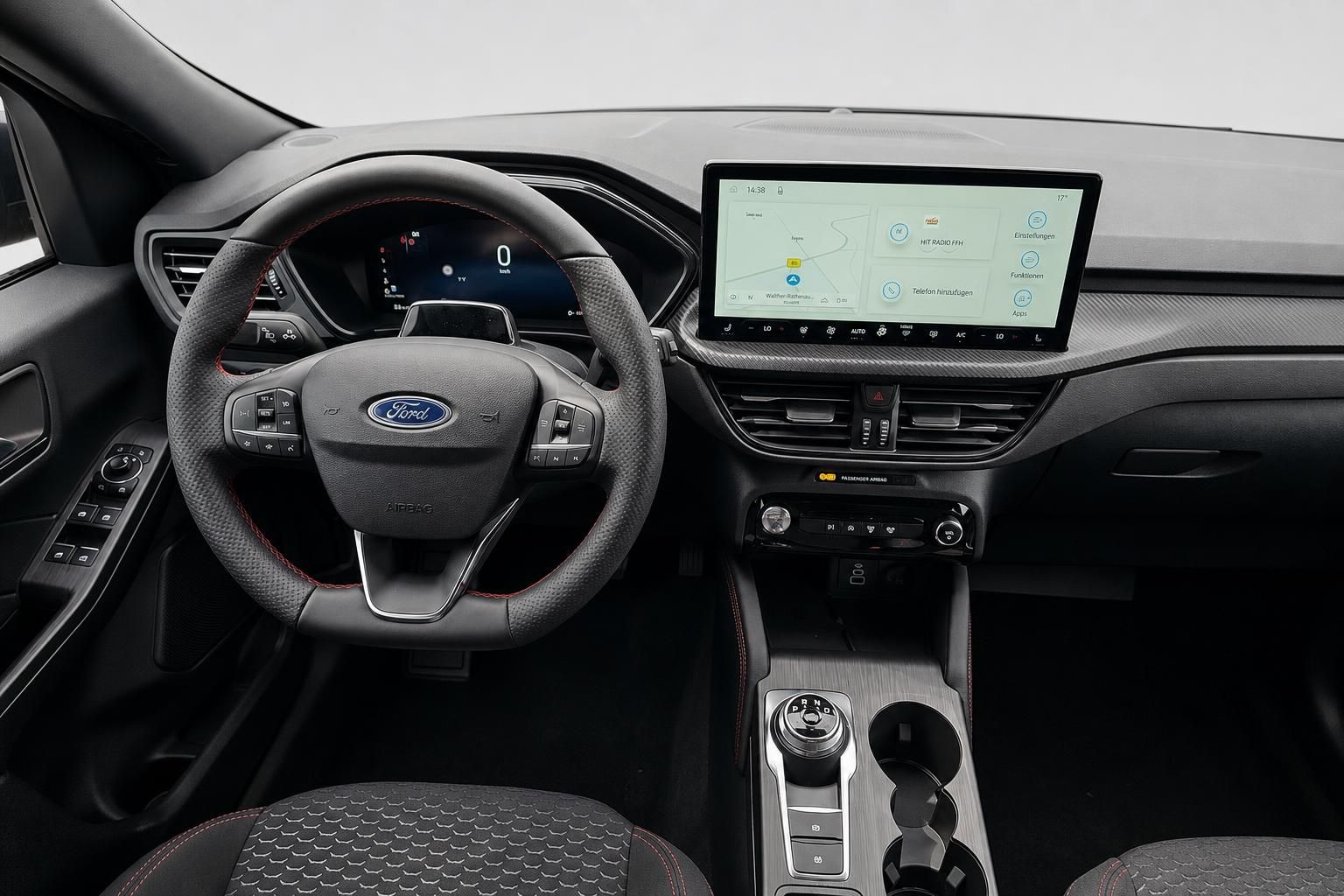 Ford Kuga Cockpit mit Lenkrad und Touchscreen Infotainment