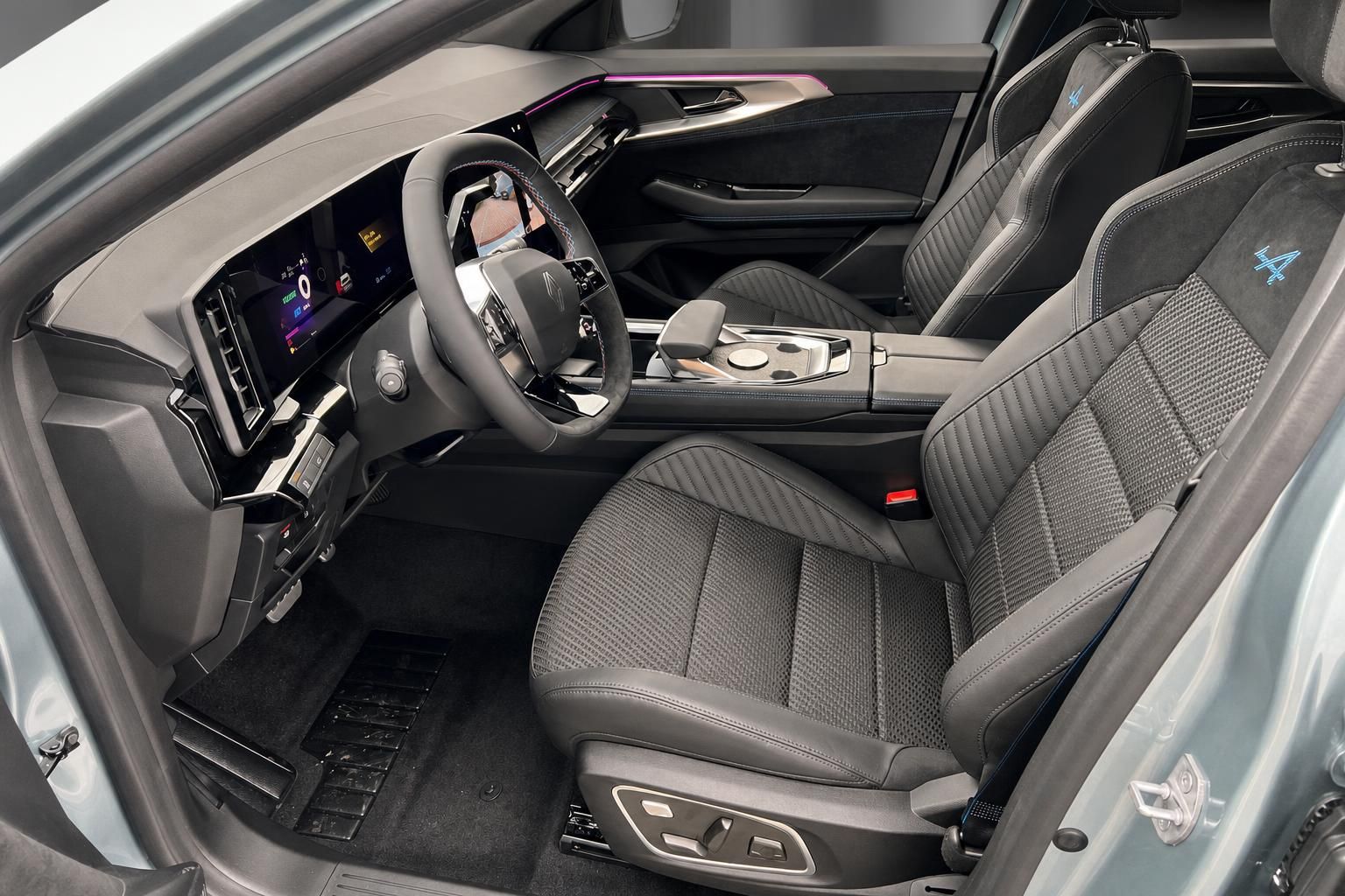 Renault Espace Innenraum mit Sportsitzen und digitalem Cockpit
