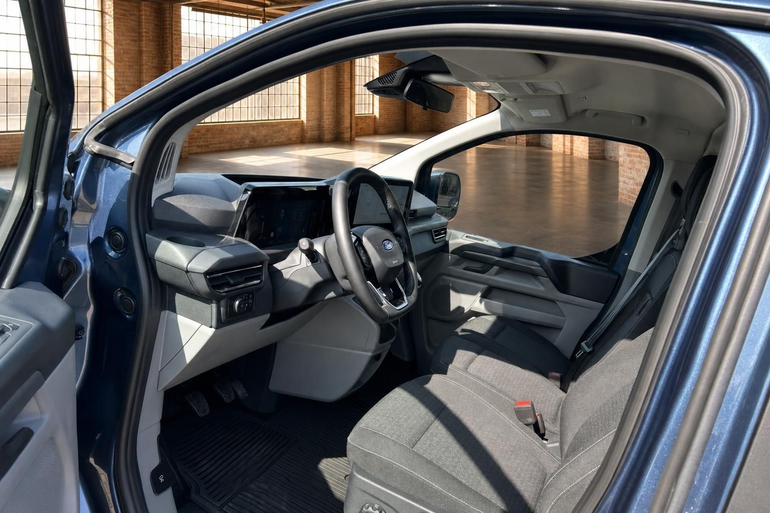 Ford Innenraum Cockpit mit Lenkrad und Fahrersitz Ansicht