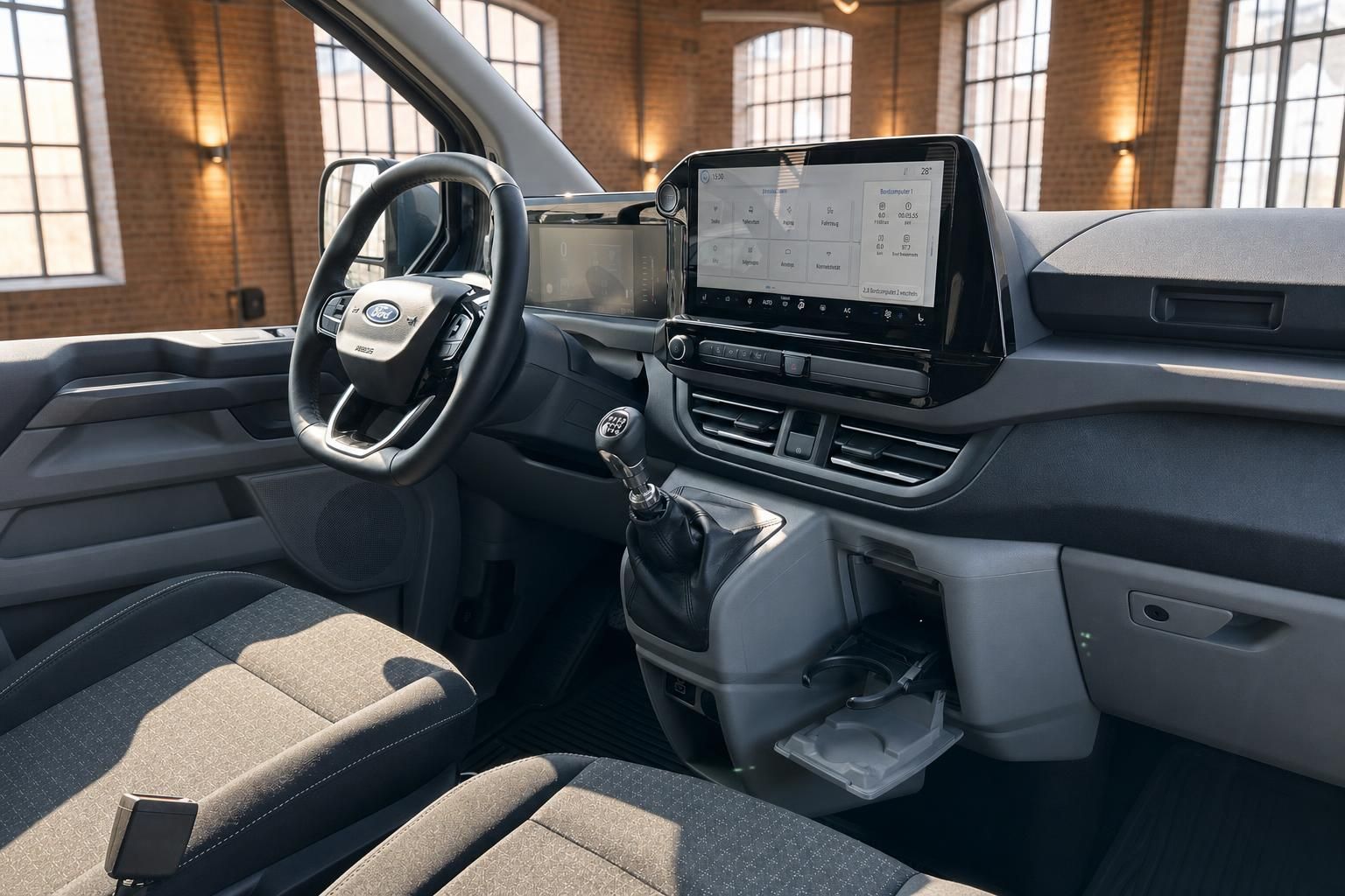 Ford Innenraum mit Lenkrad und Multimedia-Display