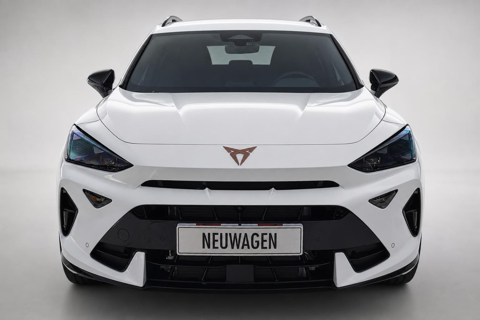 Cupra Formentor weiss Frontansicht mit Kennzeichen Neuwagen