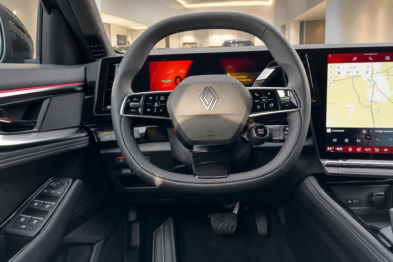 Fahrzeug Cockpit mit Lenkrad und digitalem Display - moderne Fahrzeugausstattung