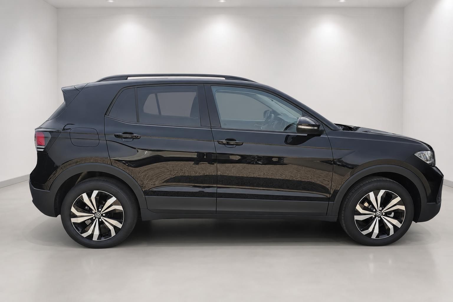 VW T-Cross schwarz Seitenansicht SUV Studioaufnahme