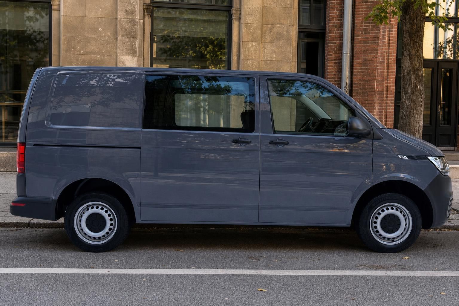Volkswagen Transporter grau Seitenansicht Kastenwagen Nutzfahrzeug