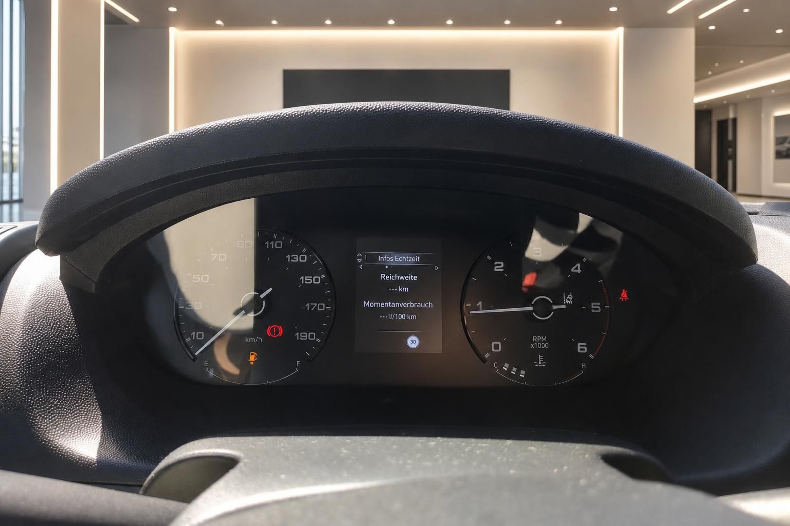 Cockpit Ansicht mit Tacho und Drehzahlmesser im Transporter