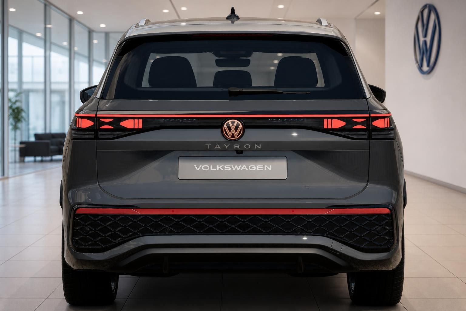 VW Tayron Heckansicht mit LED-Rückleuchten im Autohaus