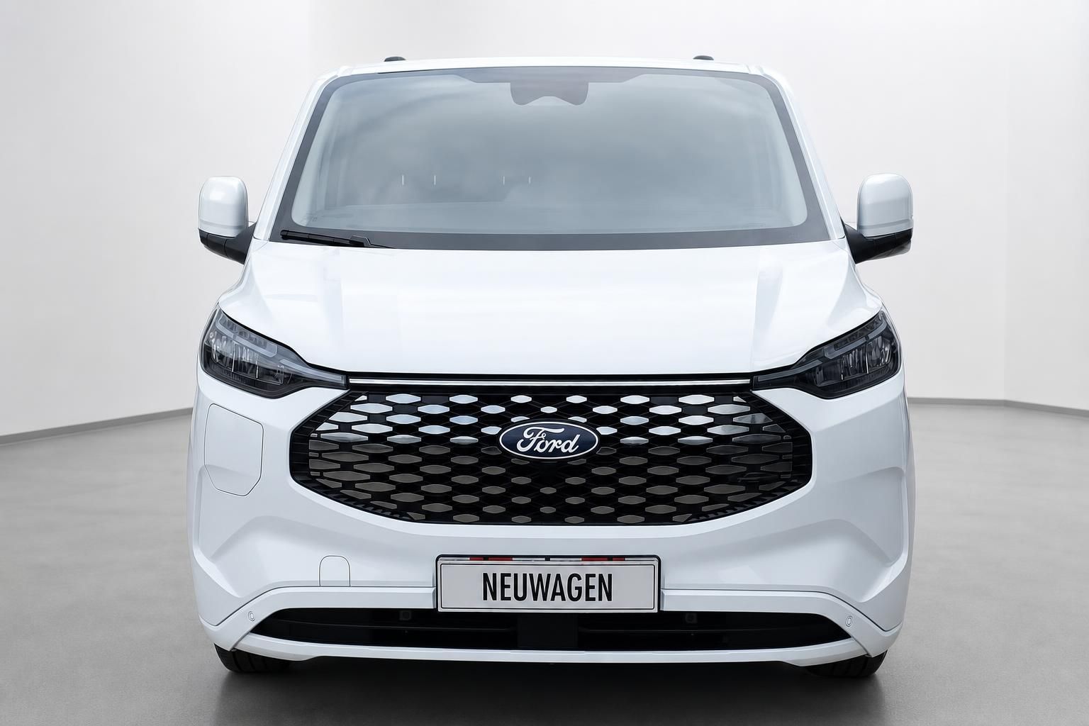 Ford Transit Custom weiß, Frontansicht mit Kühlergrill
