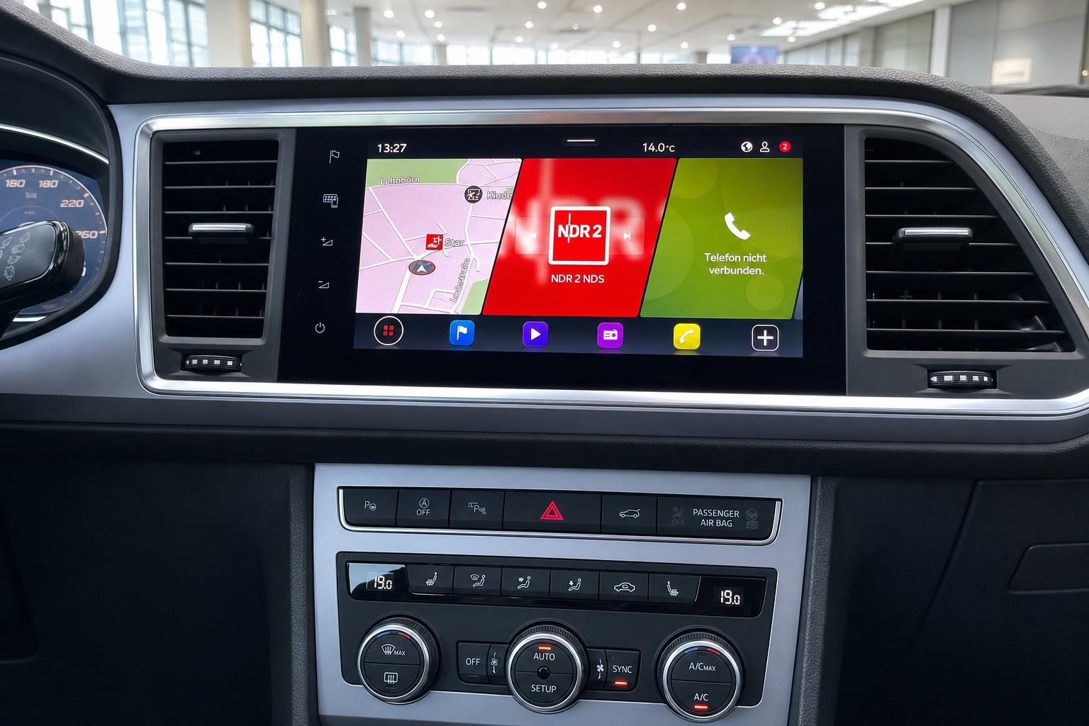 SEAT Ateca Infotainment - Touchscreen mit Navigation und Klimabedienung im Detail