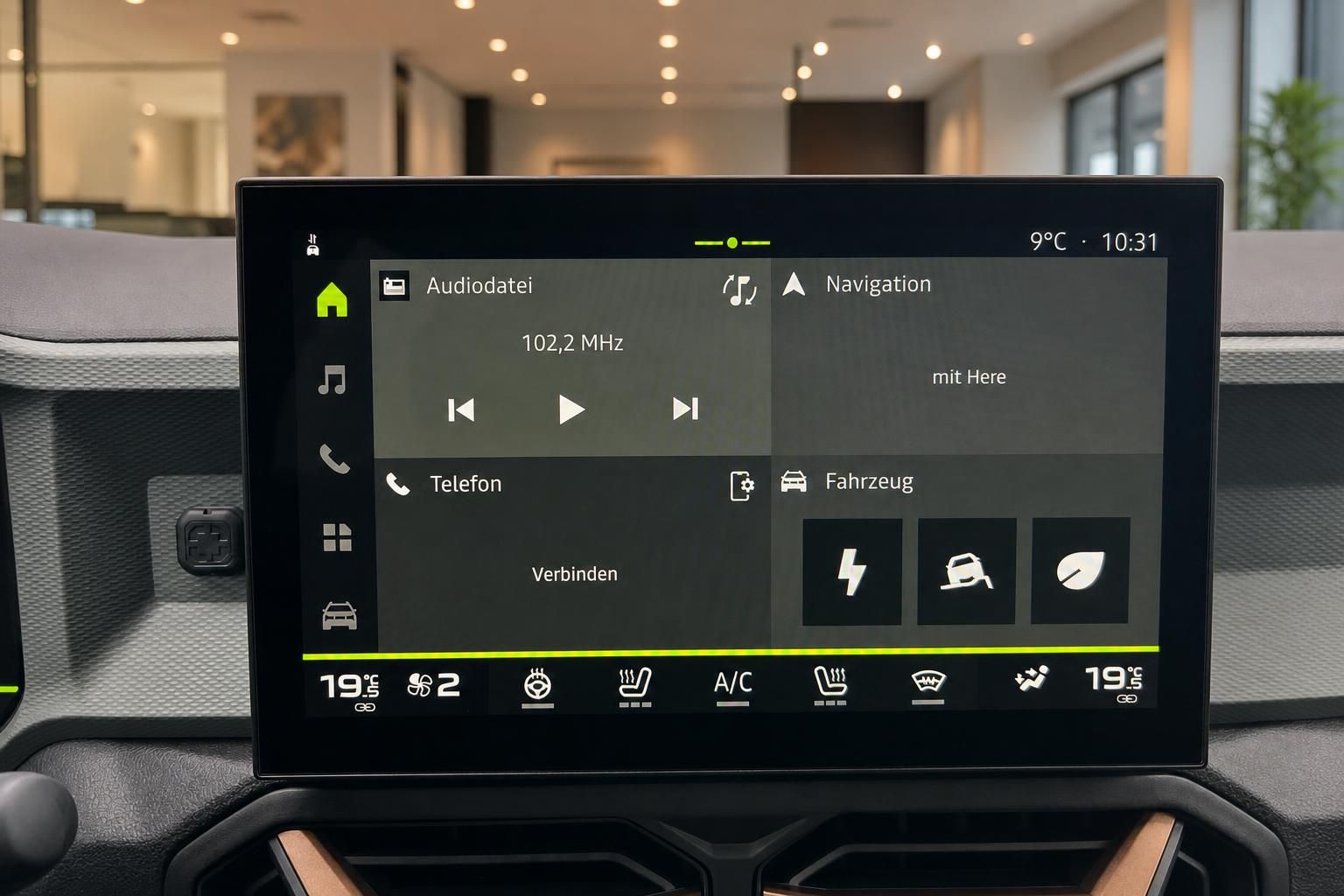 Auto Infotainment-System Touchscreen mit Navigation und Multimedia-Funktionen
