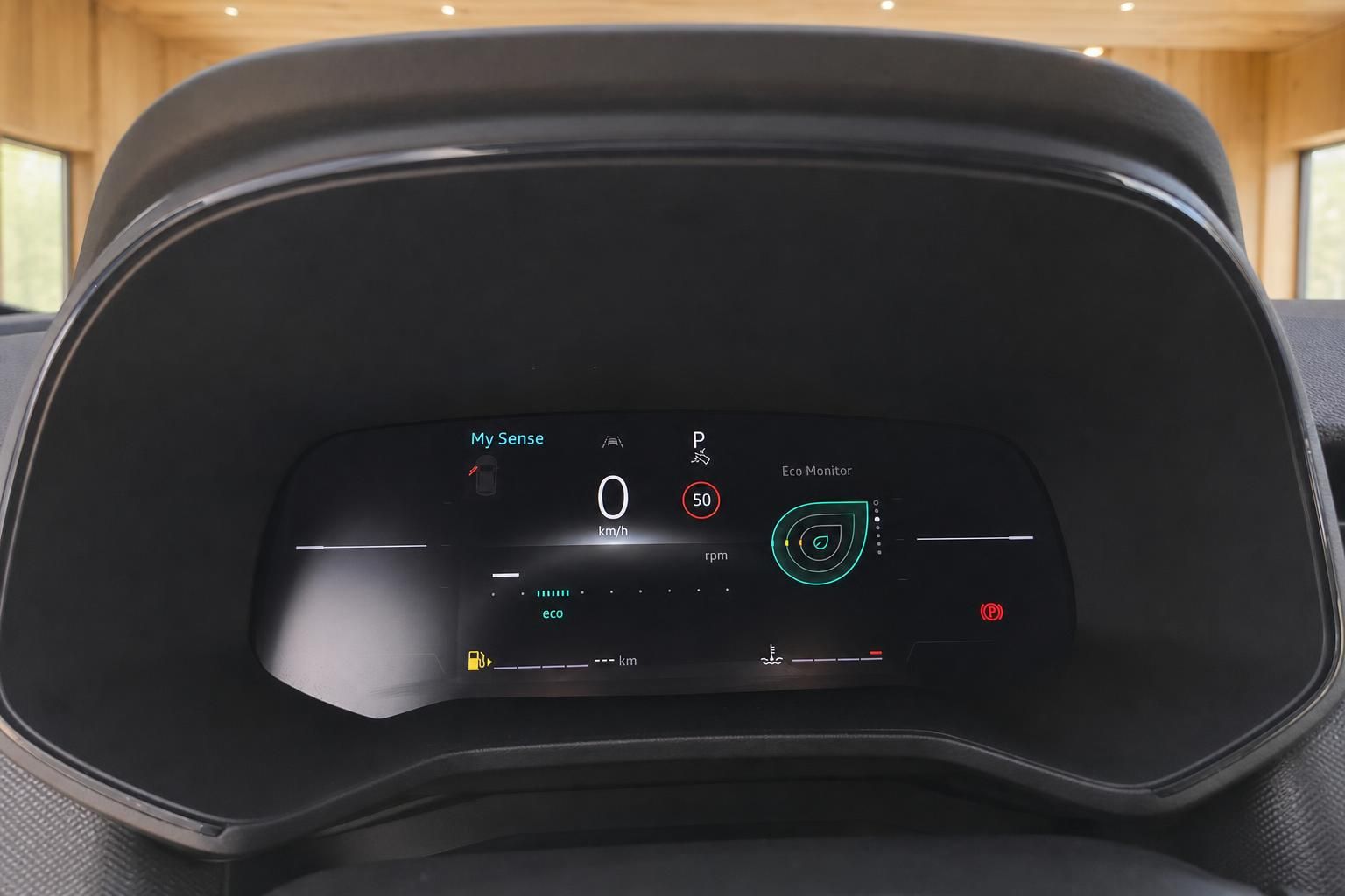 Digitales Kombiinstrument mit Eco Monitor und Geschwindigkeitsanzeige