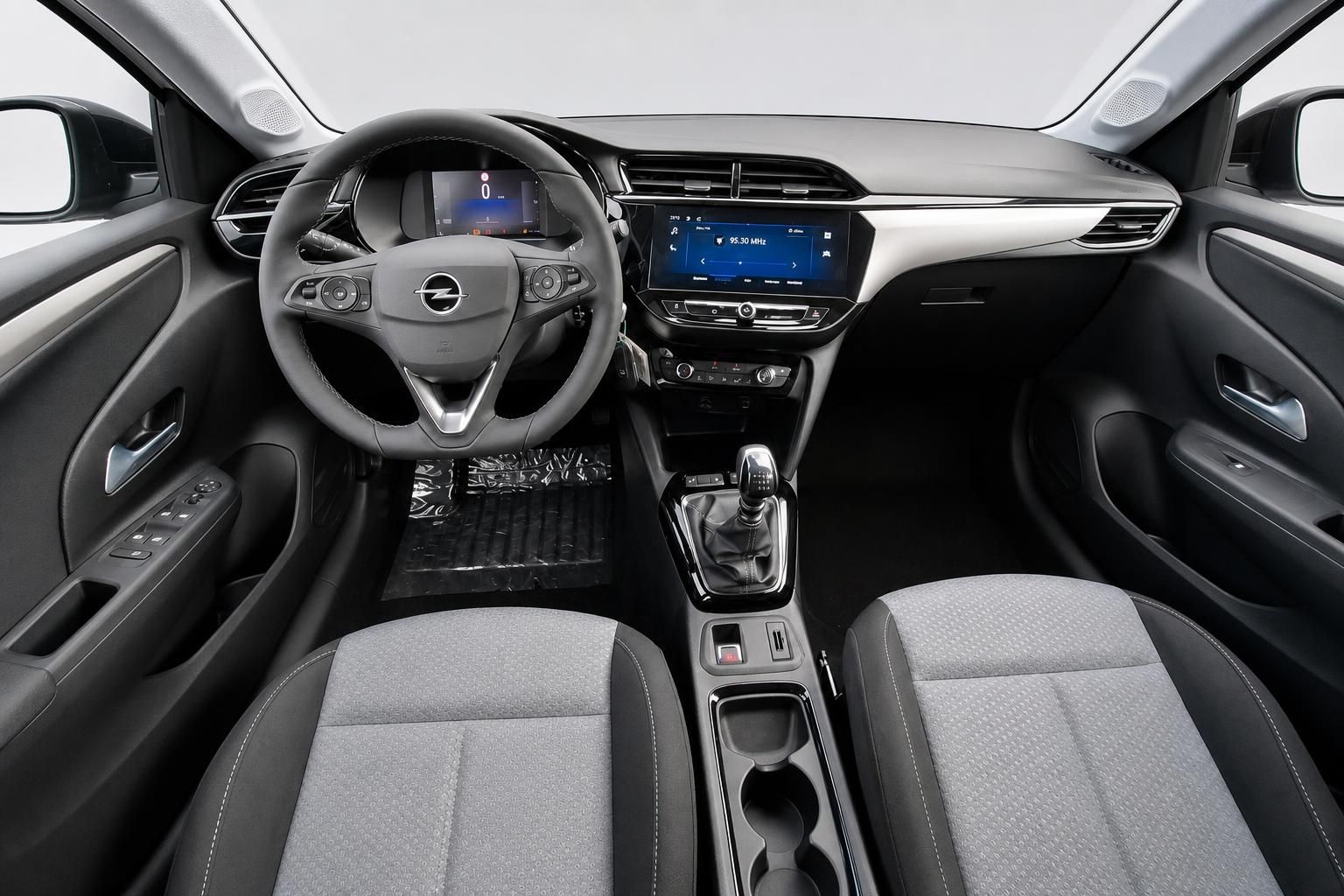 Opel Corsa Innenraum Cockpit mit Lenkrad und Sitzen