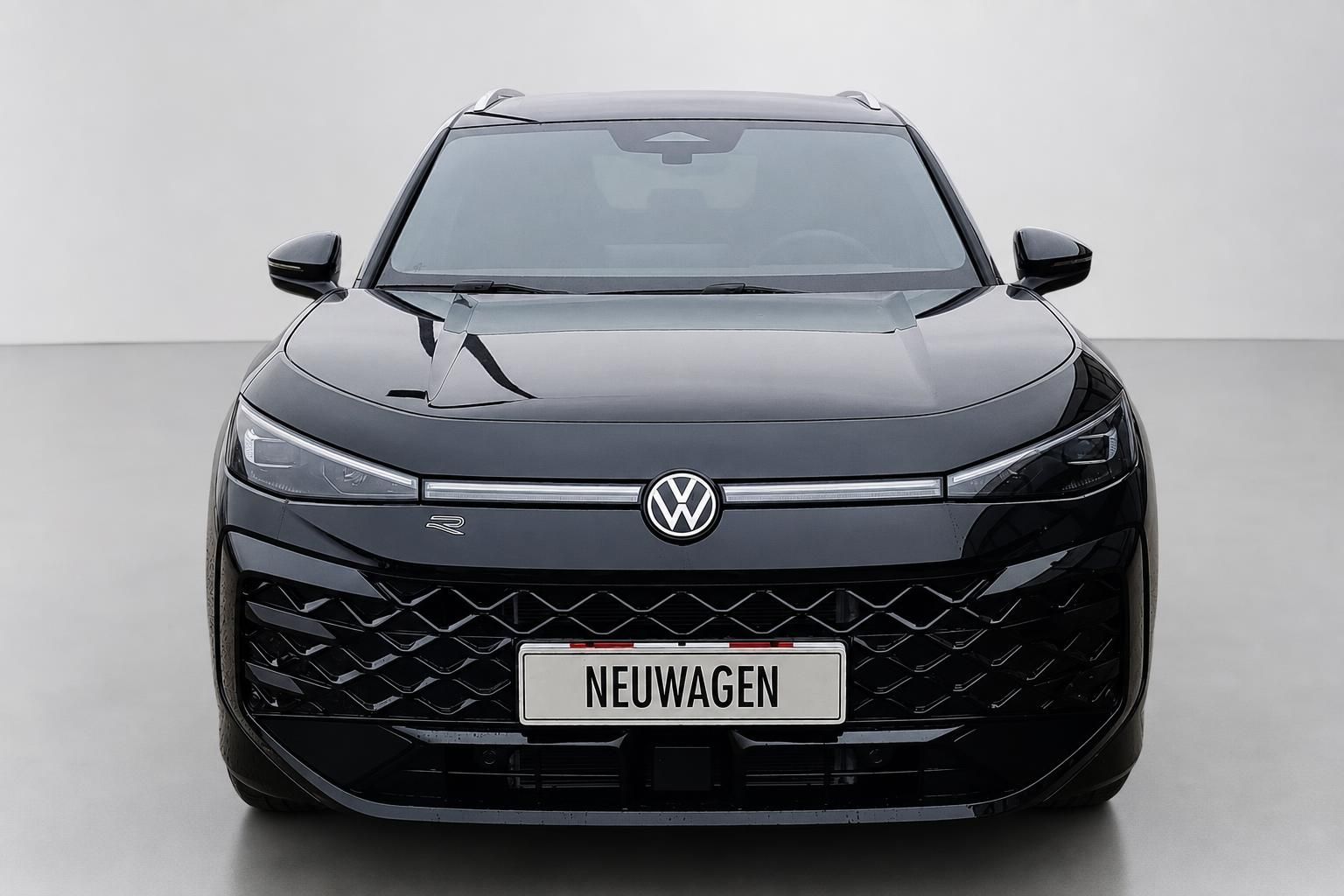 VW T-Roc eTSI schwarz Frontansicht Kühlergrill