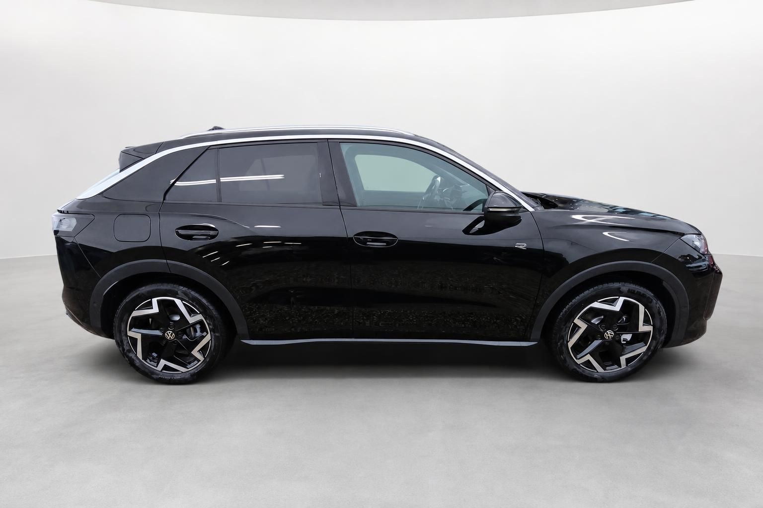 VW T-Roc eTSI schwarz Seitenansicht Neuwagen