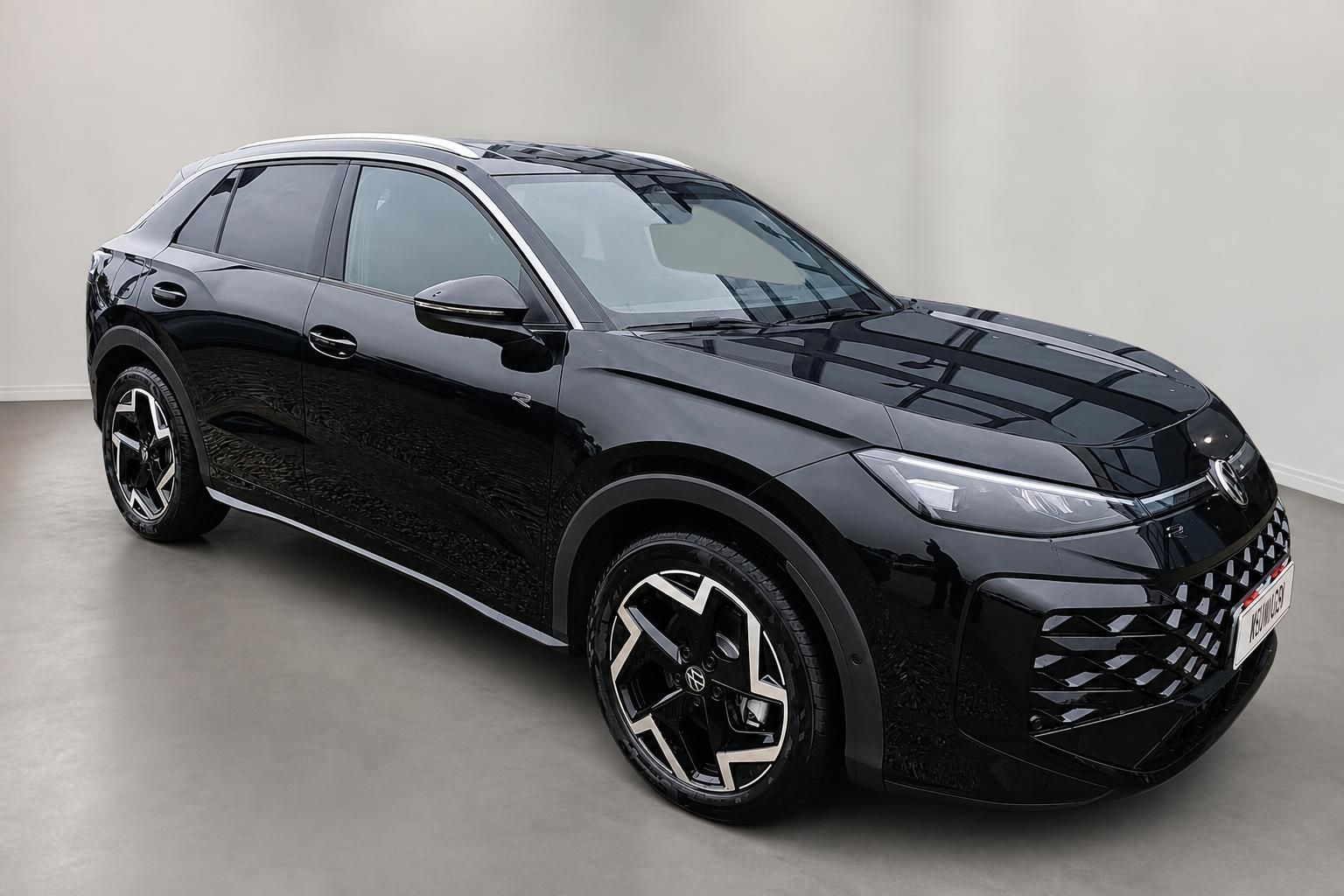VW T-Roc R schwarz Front-Seitenansicht Neuwagen