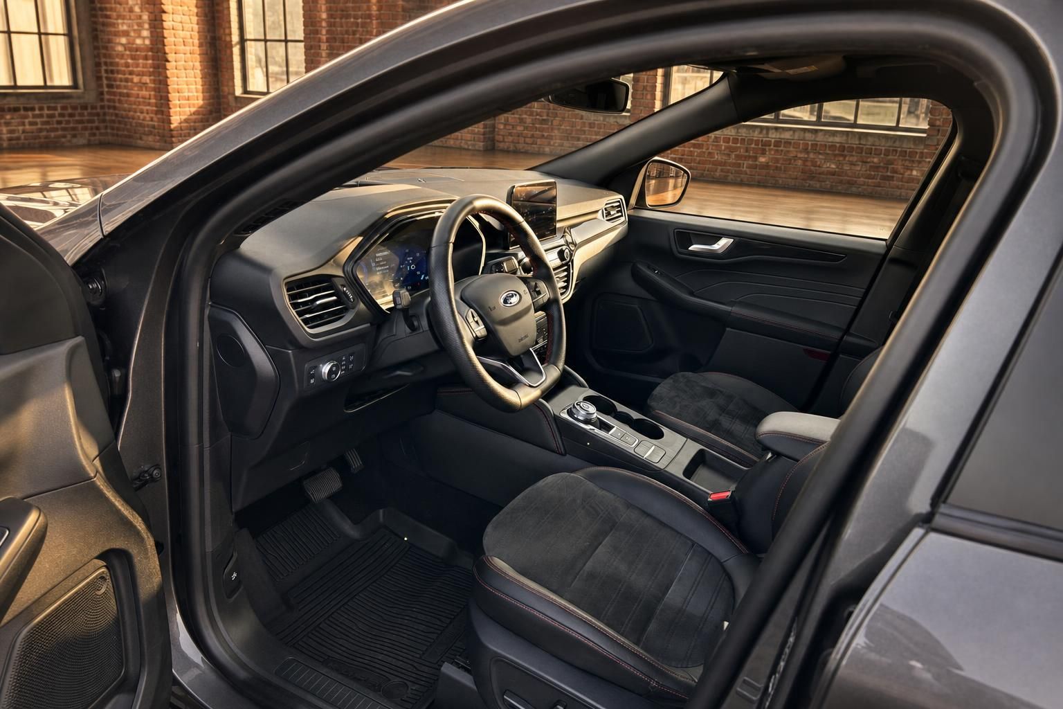 Ford Kuga - Bild 10 von 15