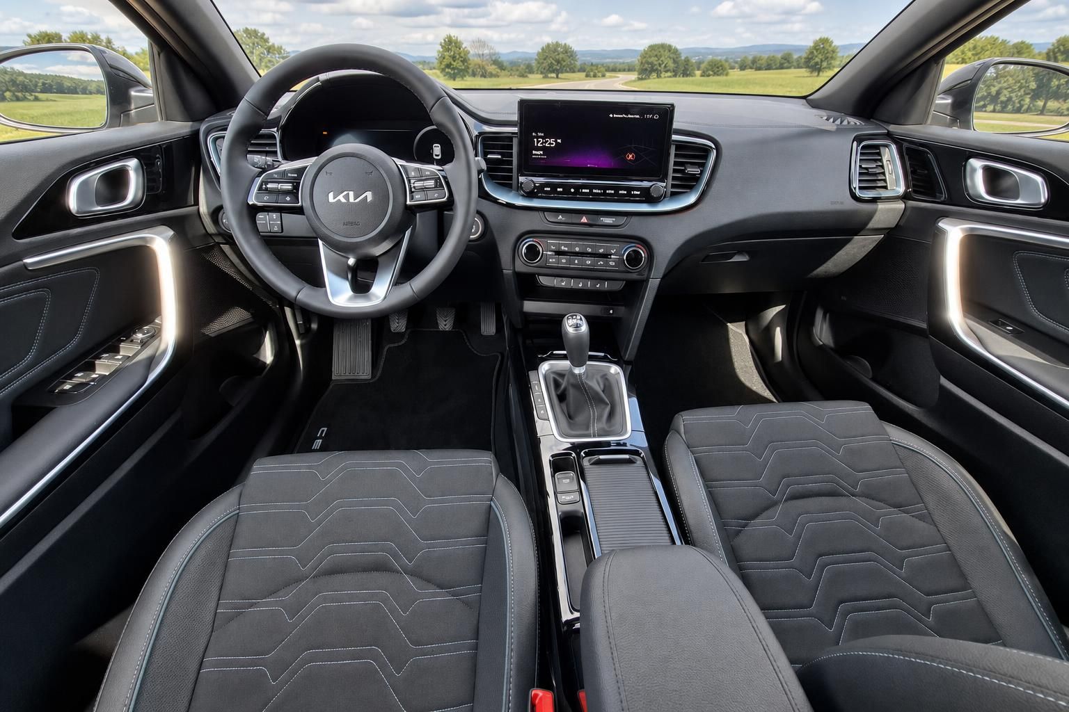 Kia Ceed Cockpit Armaturenbrett mit Touchscreen und Lenkrad - Innenausstattung