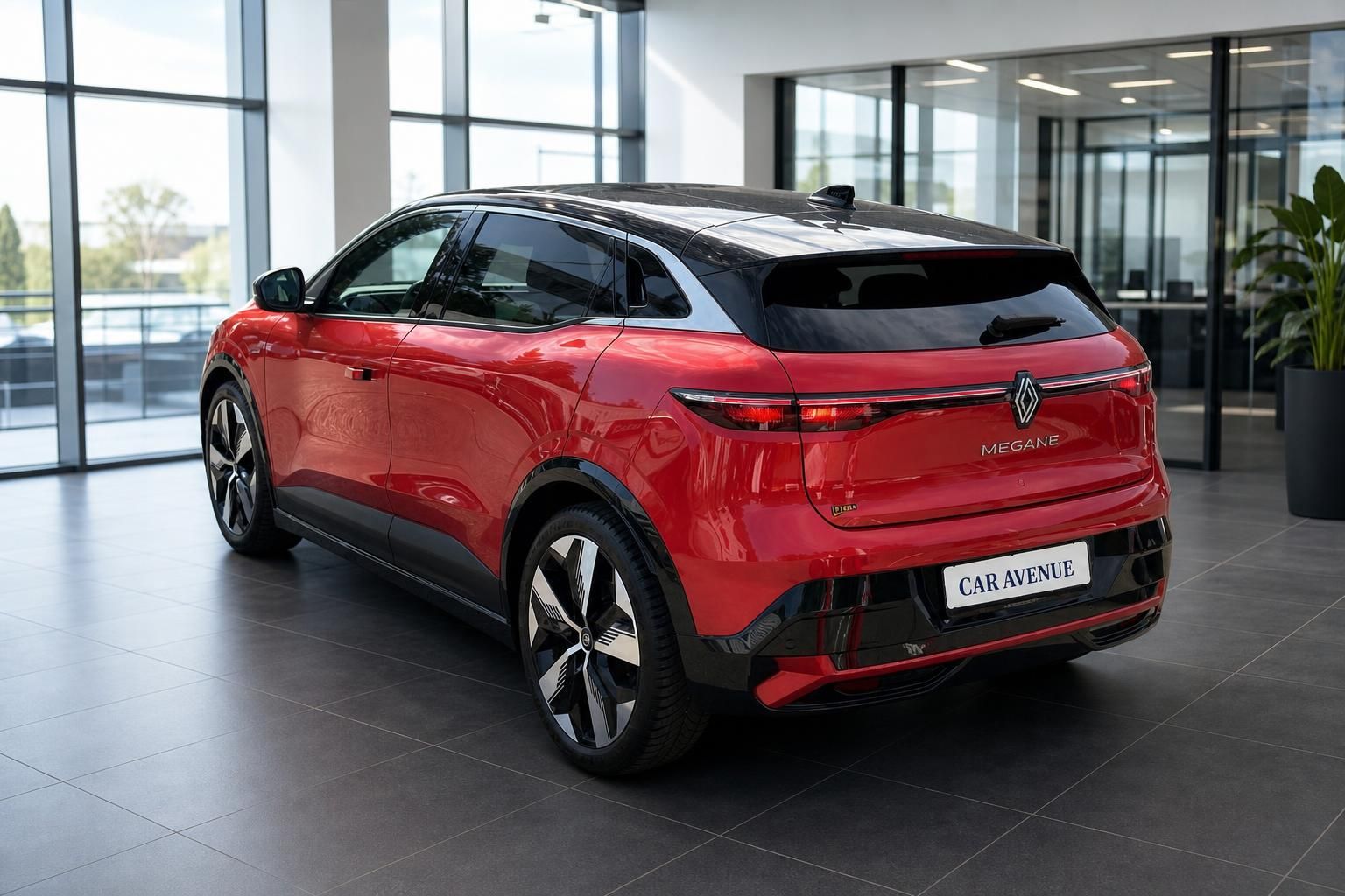 Renault Megane E-Tech rot Heckansicht mit Kennzeichenhalter