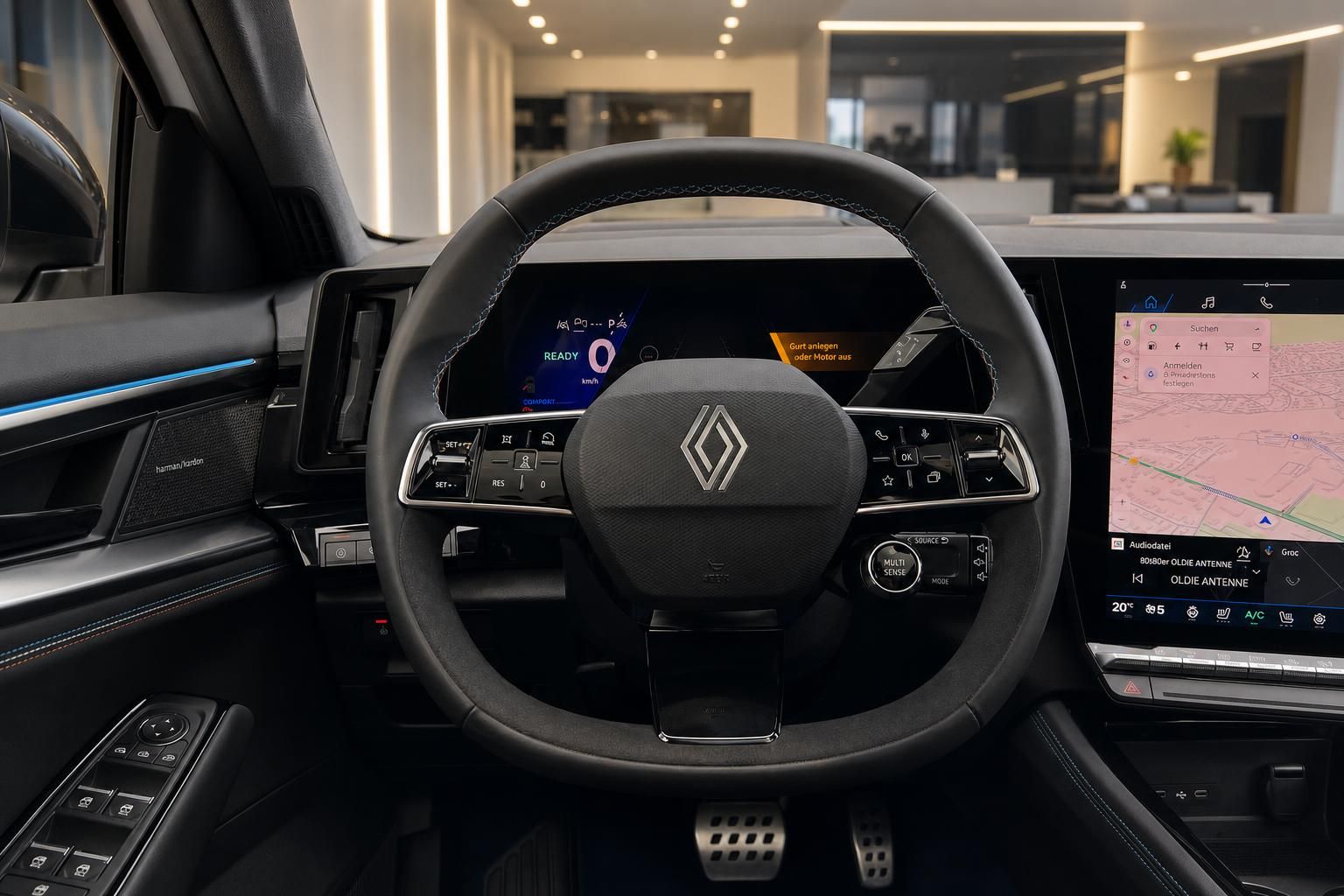 Renault Rafale Lenkrad mit Digitalcockpit und Infotainment-Touchscreen Detailansicht