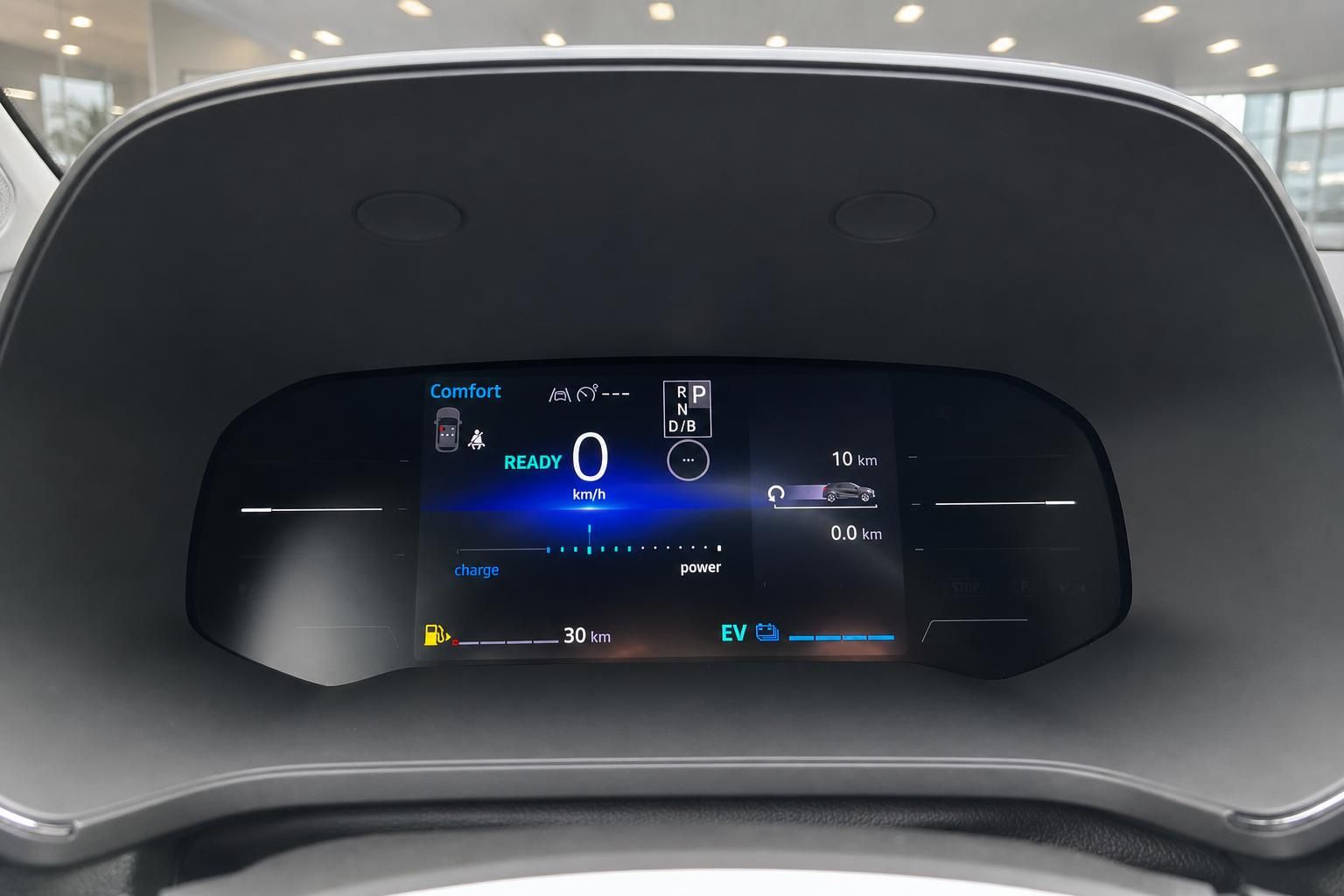 Digitales Kombiinstrument eines Elektrofahrzeugs mit EV-Anzeigen und Reichweiteninformationen