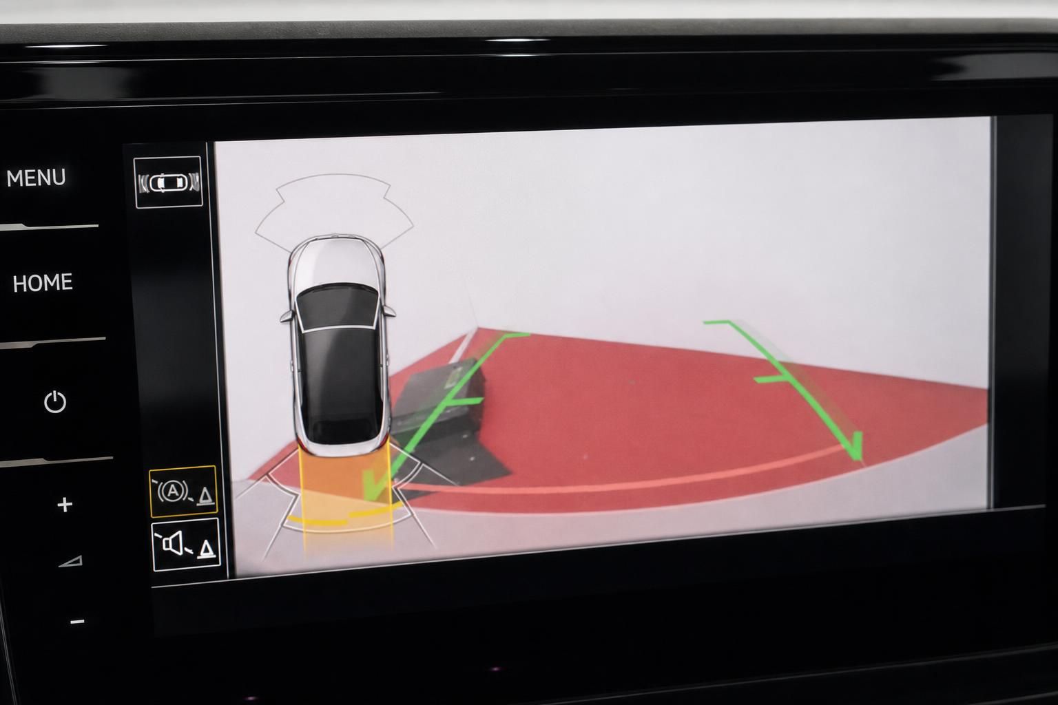 VW Rückfahrkamera mit Umgebungsansicht auf dem Infotainment-Display