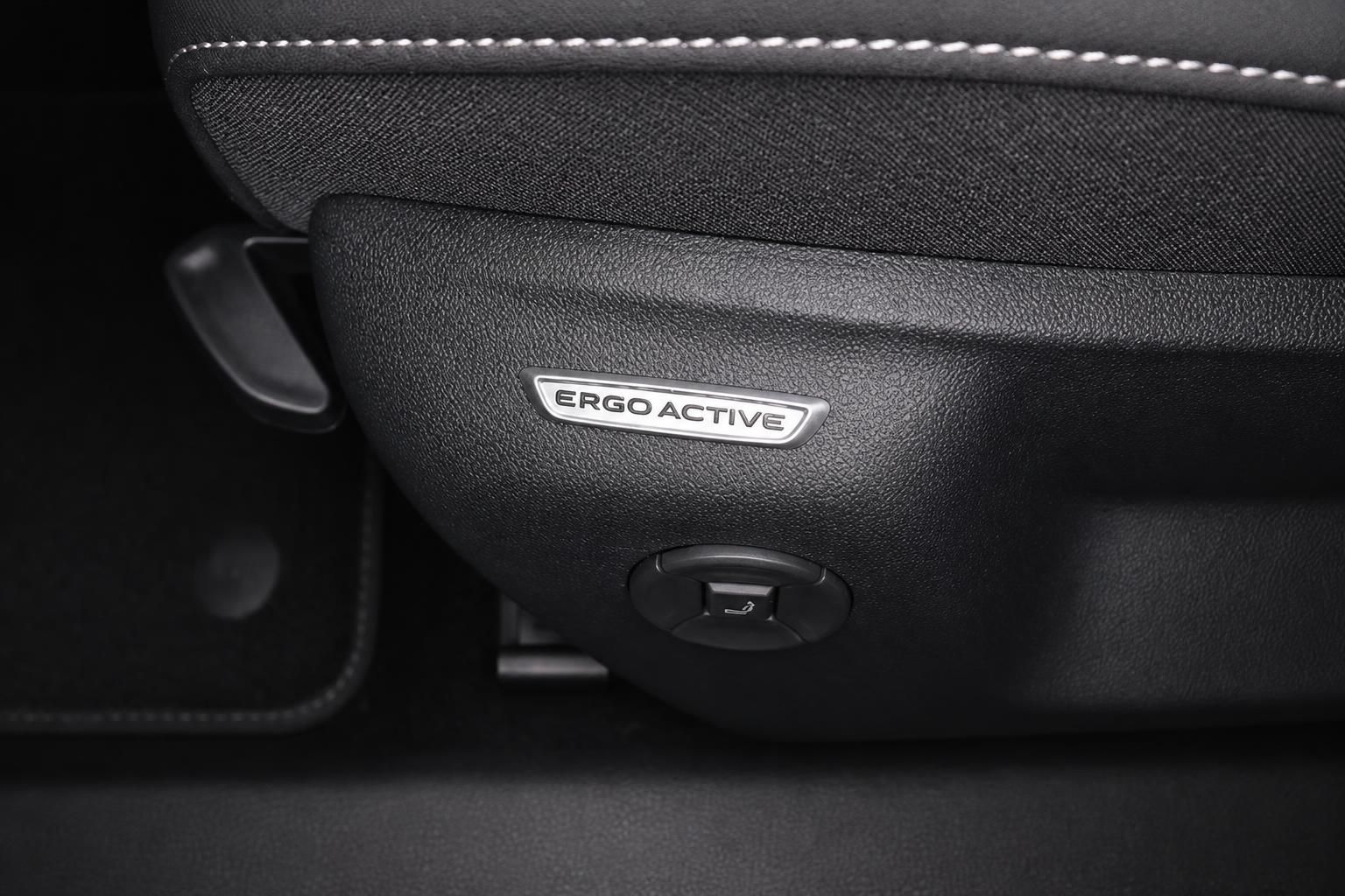 Ergo Active Sitzverstellung im Fahrzeuginnenraum, Detailaufnahme