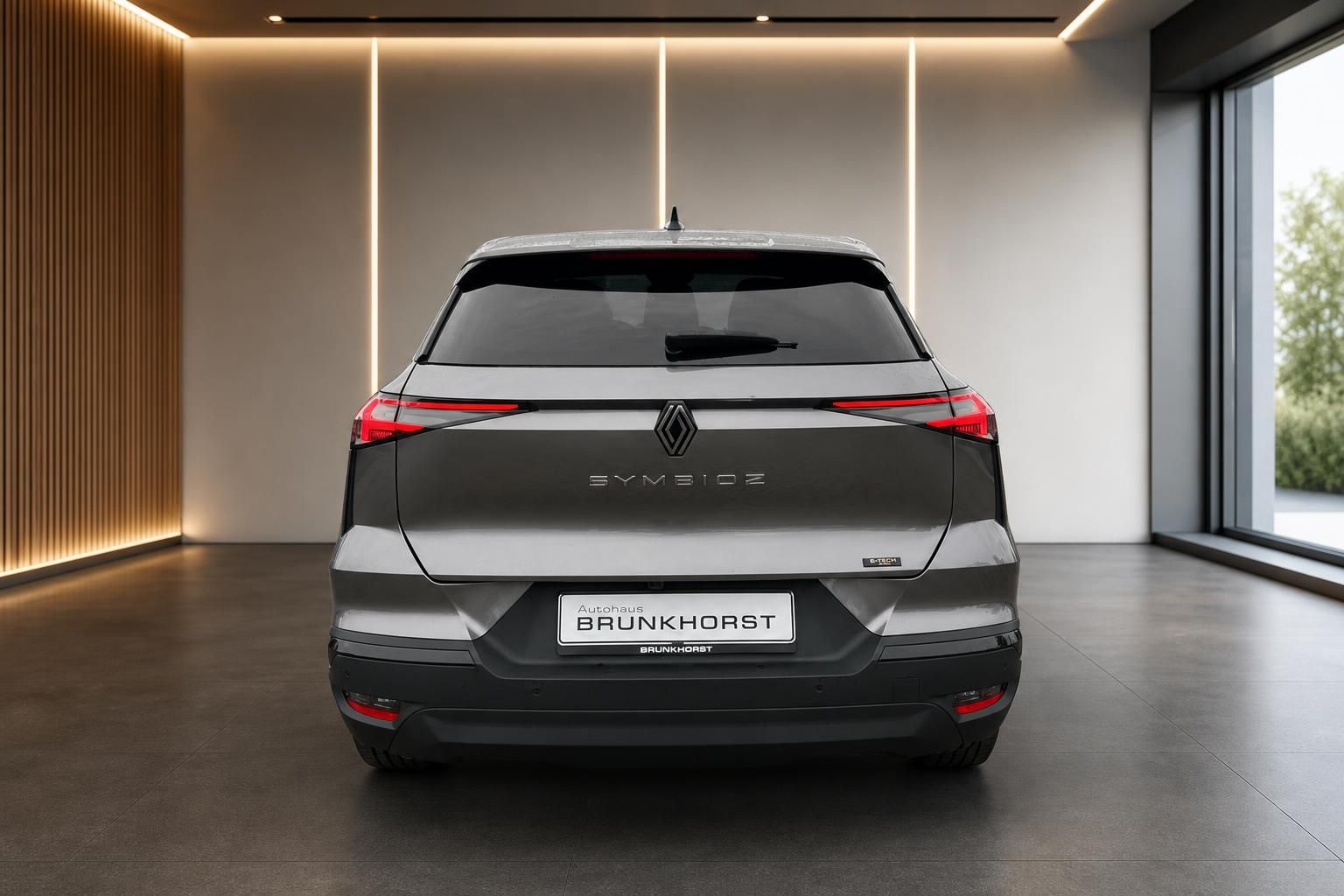Renault Symbioz SUV - Heckansicht mit LED-Rückleuchten und Brunkhorst Kennzeichen