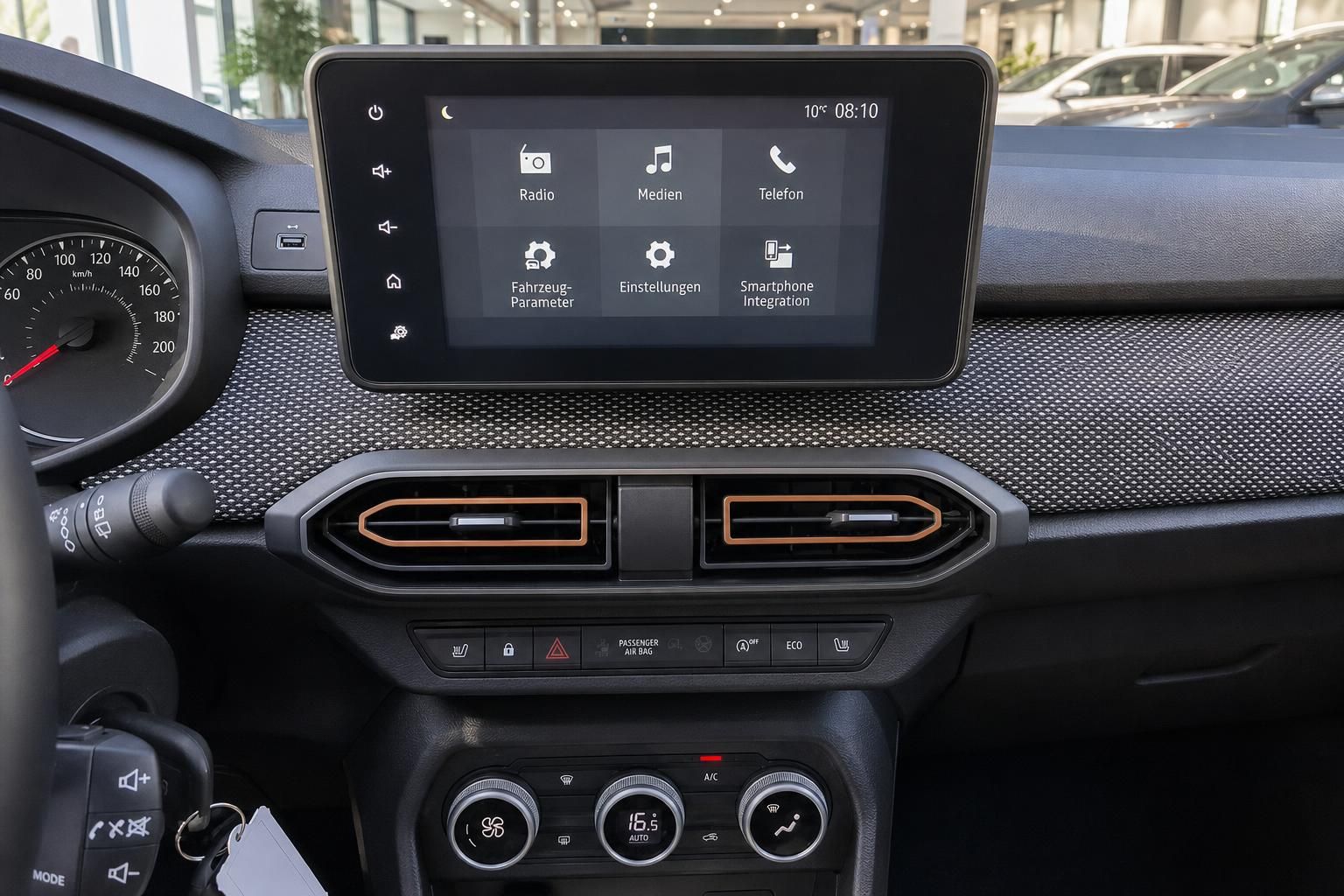 Armaturenbrett mit Touchscreen und Klimaanlage - zentrale Bedienelemente im Fahrzeug
