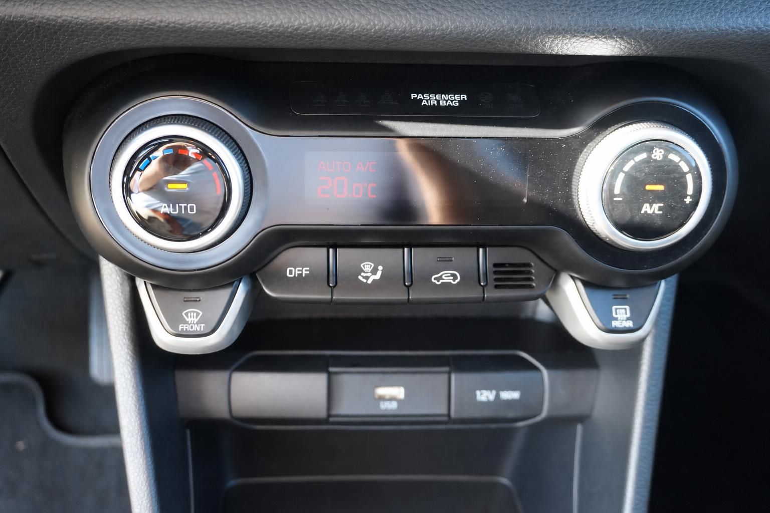 Fahrzeug Klimaanlage Bedienfeld AUTO A/C 20 Grad mit USB und 12V Anschluss Innenraum
