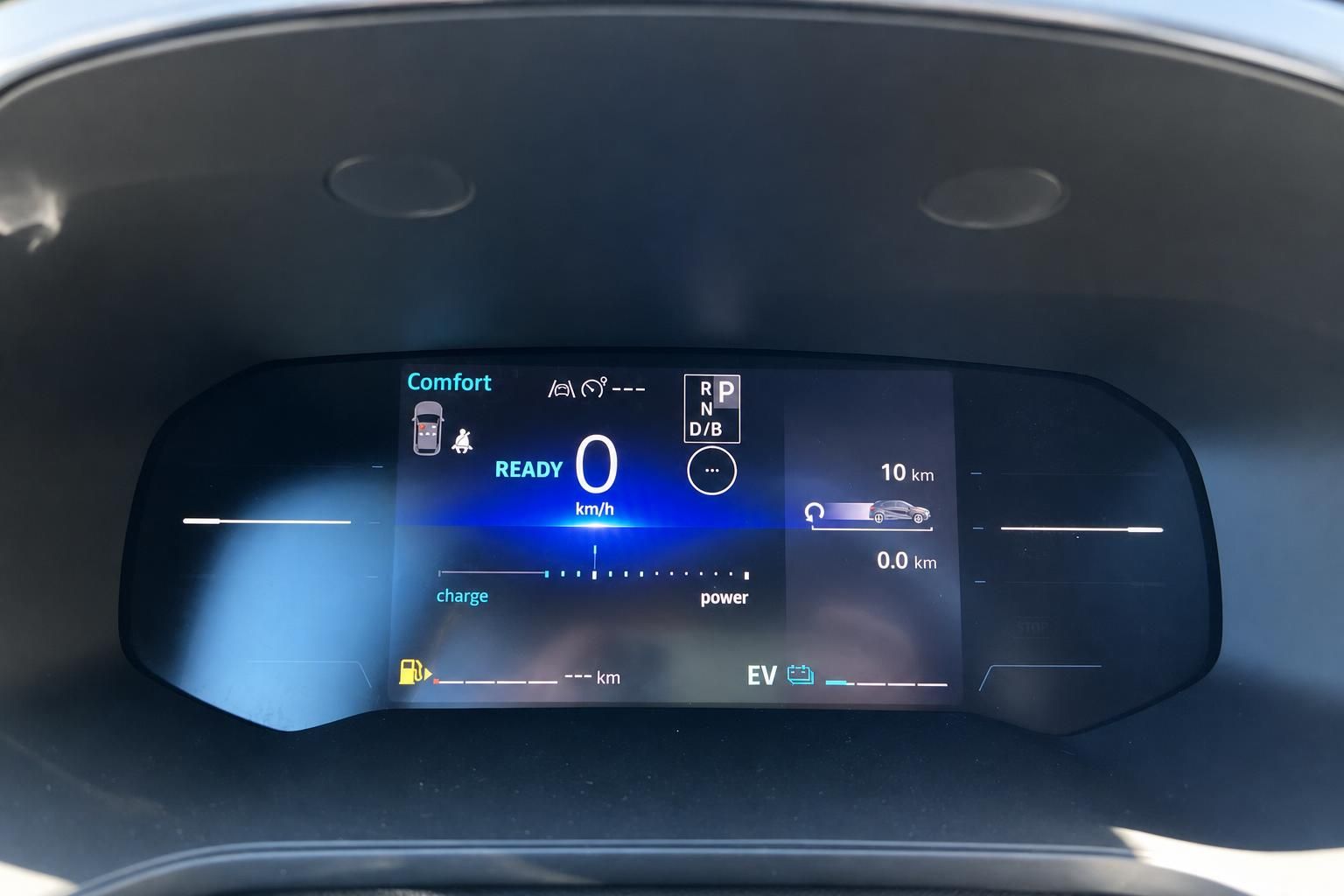Renault digitales Kombiinstrument mit Elektrofahrzeug-Anzeige und Comfort-Modus Display