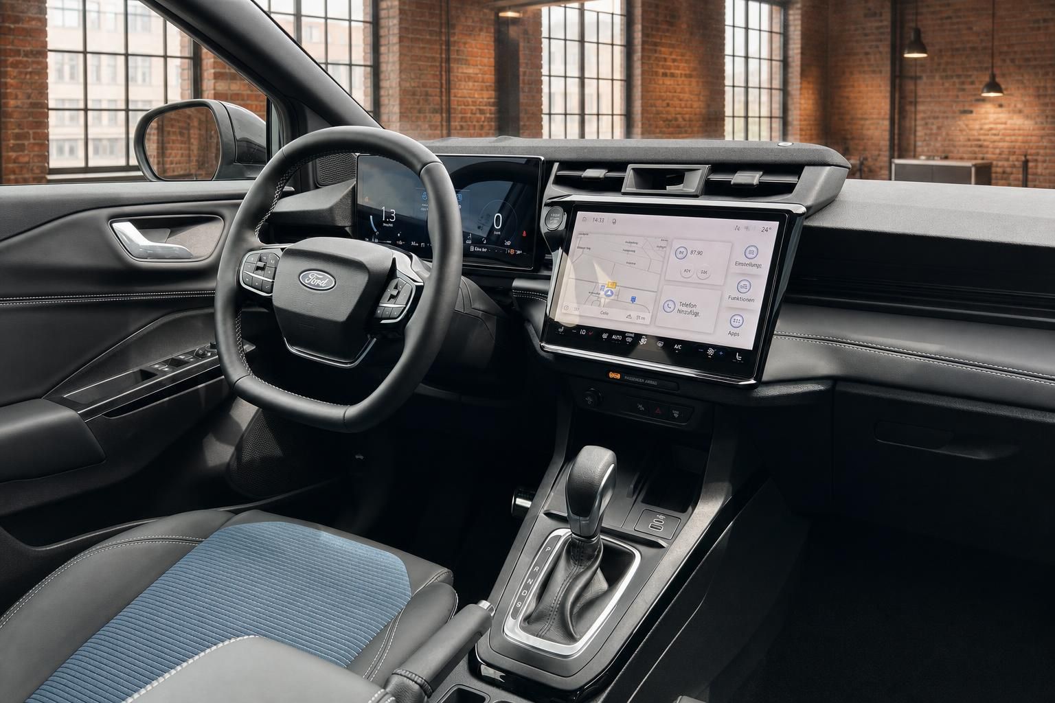 Ford Innenraum Cockpit mit Lenkrad, digitalem Tacho und großem Touchscreen-Infotainmentsystem