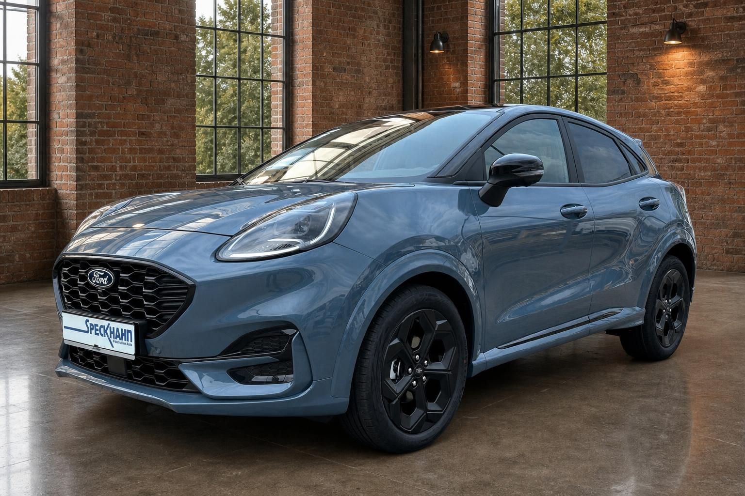 Ford Puma blau Frontansicht schräg rechts schwarze Felgen Sportpaket Gebrauchtwagen