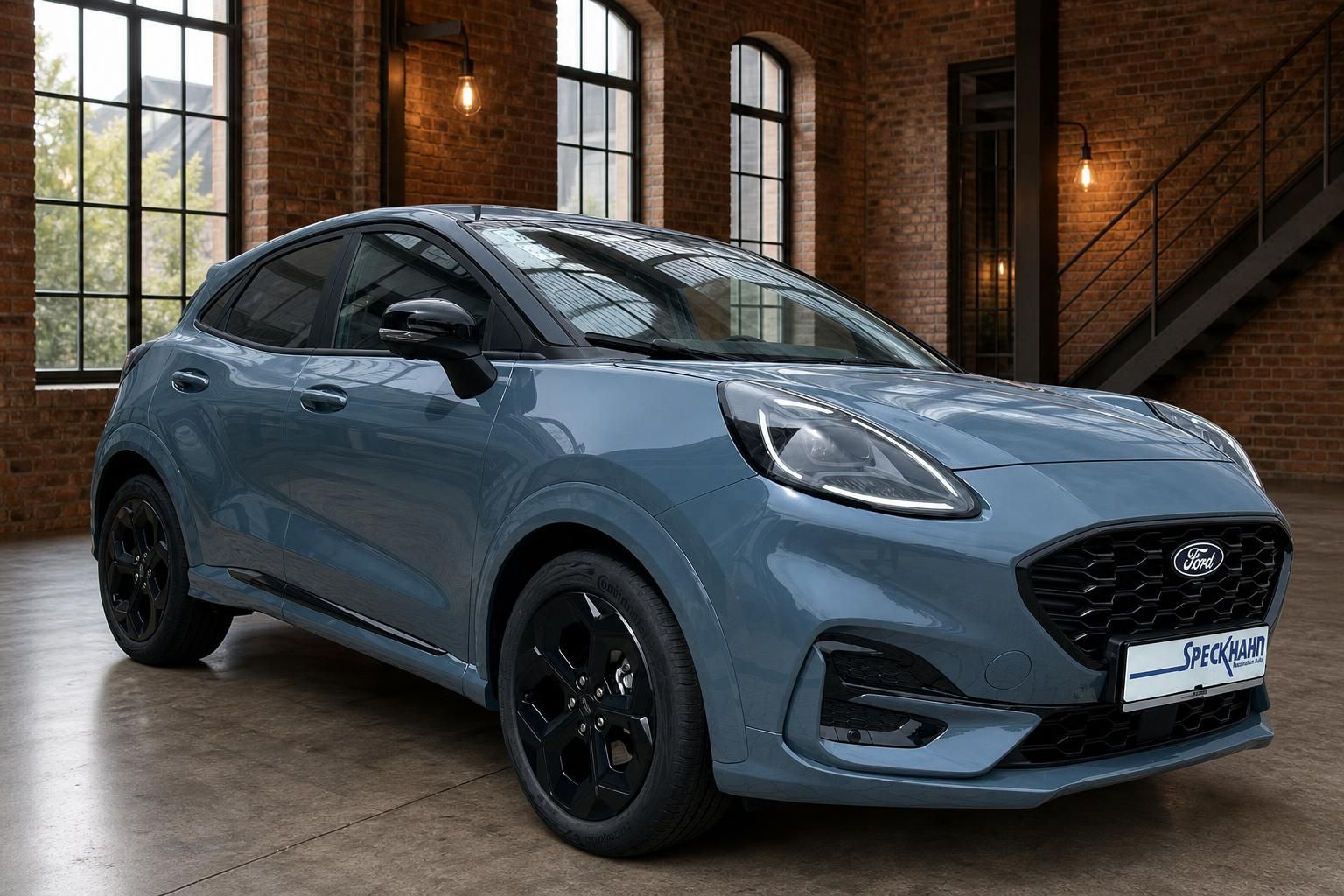 Ford Puma blau Frontansicht schräg links schwarze Felgen LED-Scheinwerfer Gebrauchtwagen