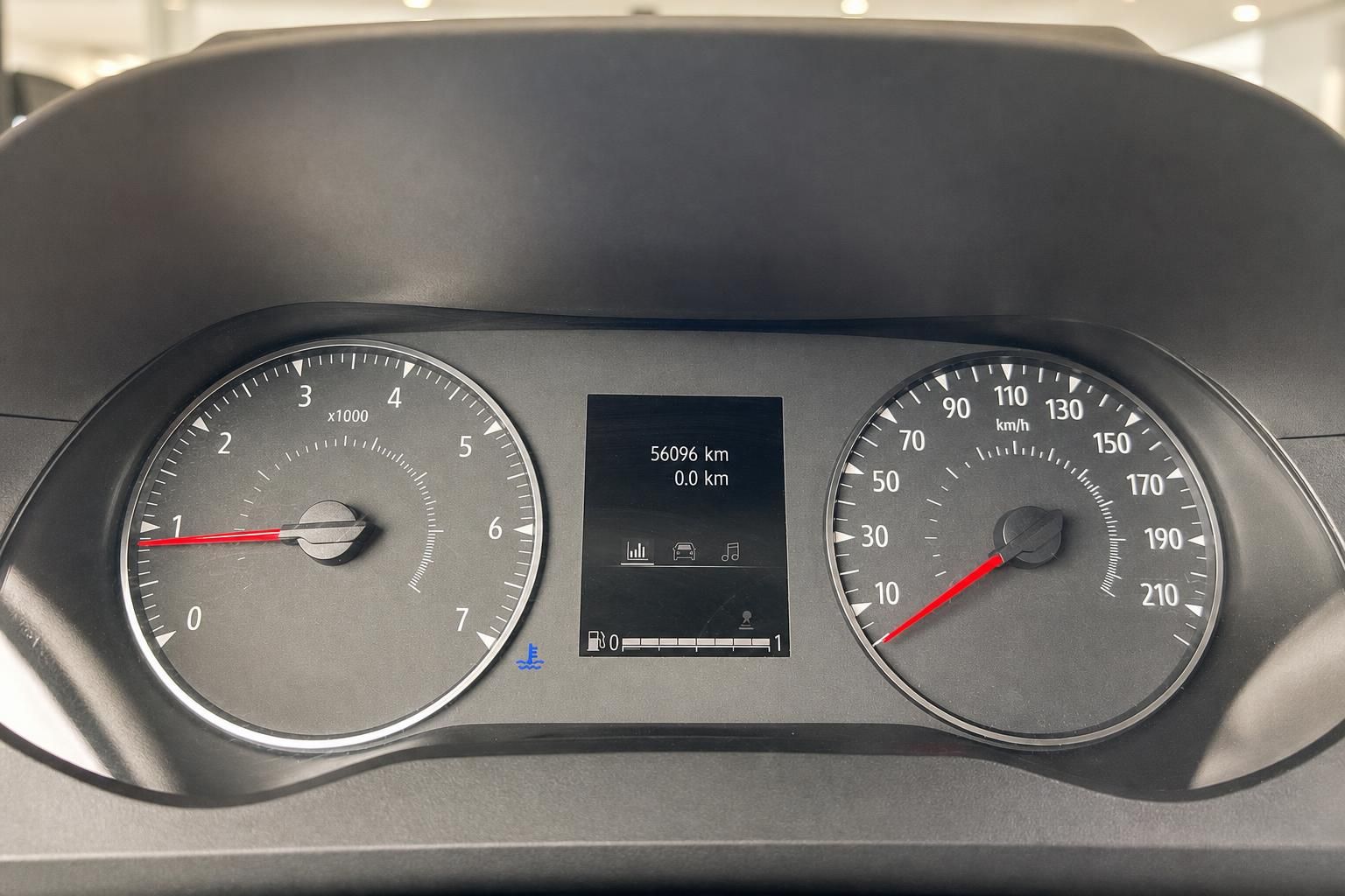 Fahrzeug Armaturenbrett mit Tacho und Drehzahlmesser, 56096 km Laufleistung