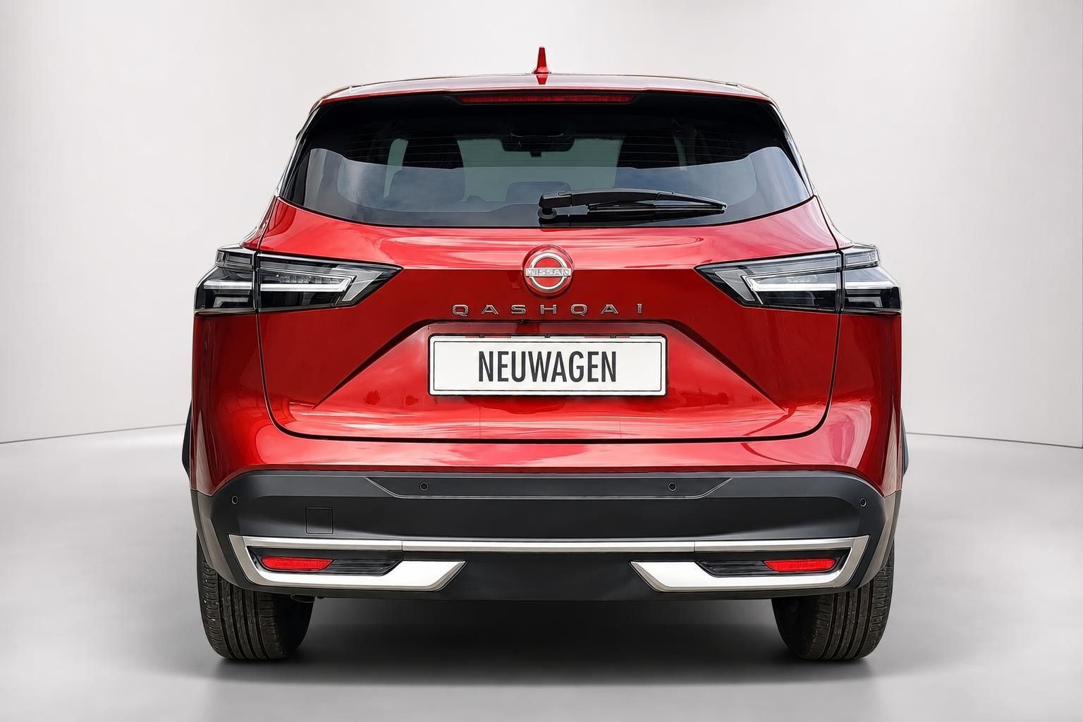 Nissan Qashqai rot, Heckansicht mit Rücklichtern und Kennzeichen NEUWAGEN