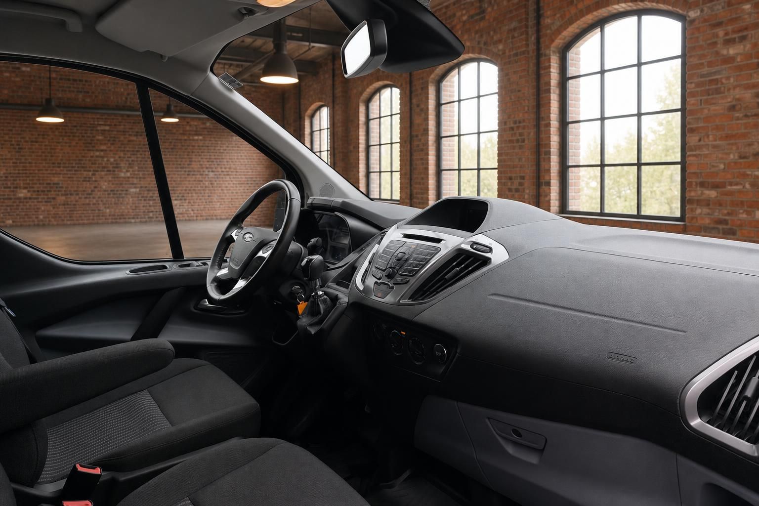 Ford Transit Cockpit Fahrersitz und Armaturenbrett Ansicht