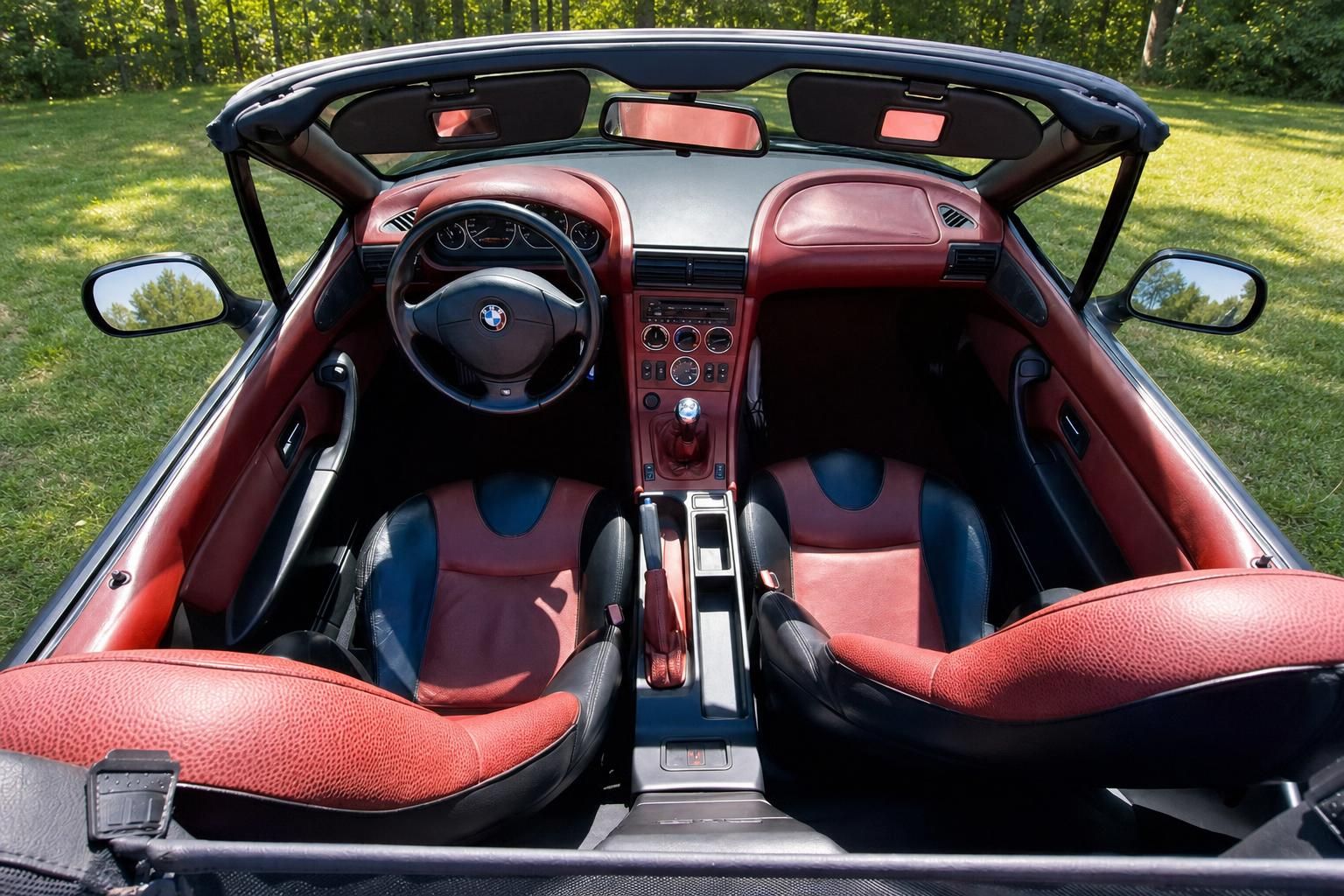 BMW Z3 Cabrio Innenraum komplett roter Leder Sportsitze BMW Lenkrad mit Verdeck