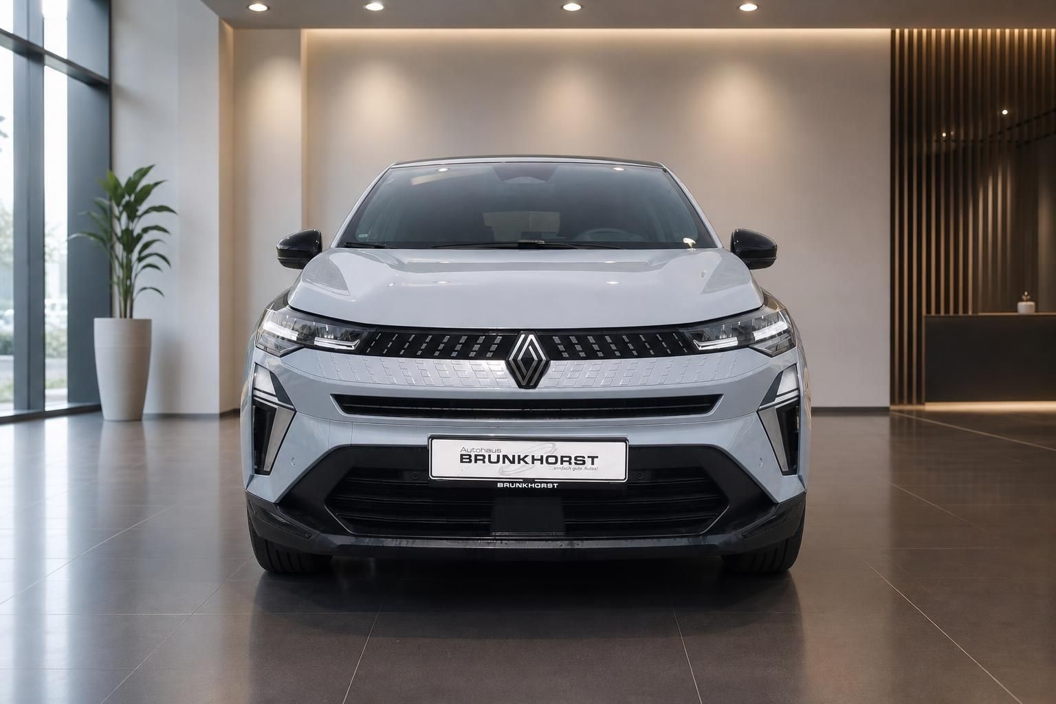 Renault Captur SUV silber Frontansicht Showroom LED Scheinwerfer Brunkhorst