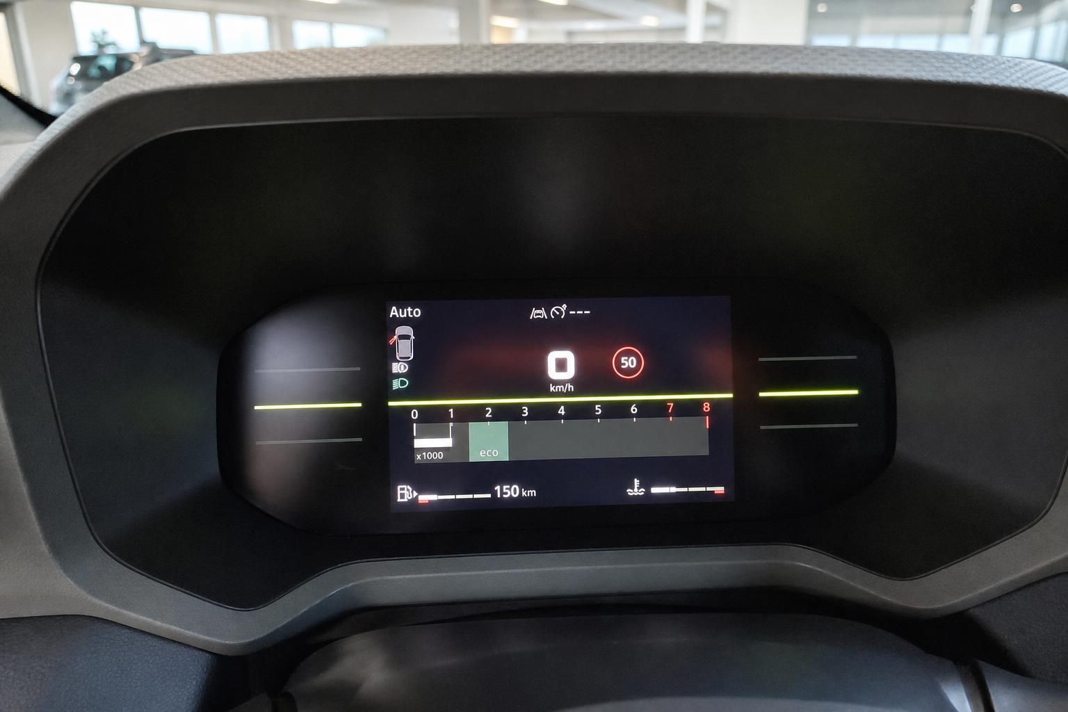 Digitales Kombiinstrument des Dacia Duster mit Tempolimitanzeige