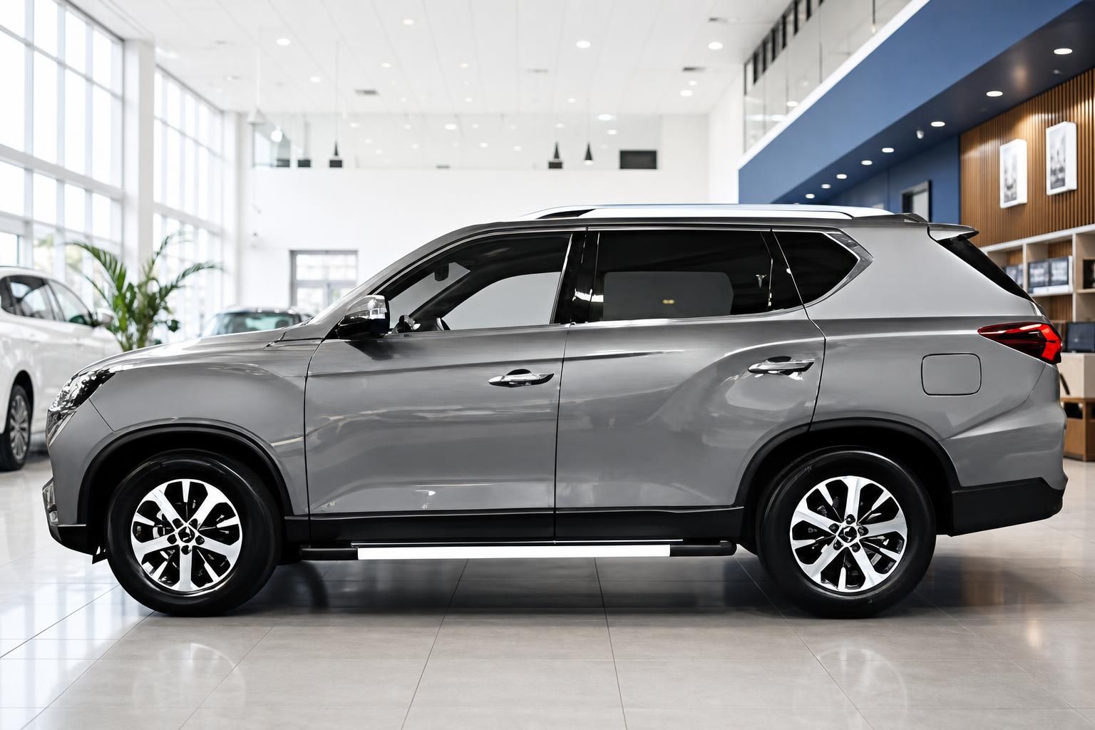SsangYong Rexton grau SUV Seitenansicht im Autohaus – 7-Sitzer Geländewagen