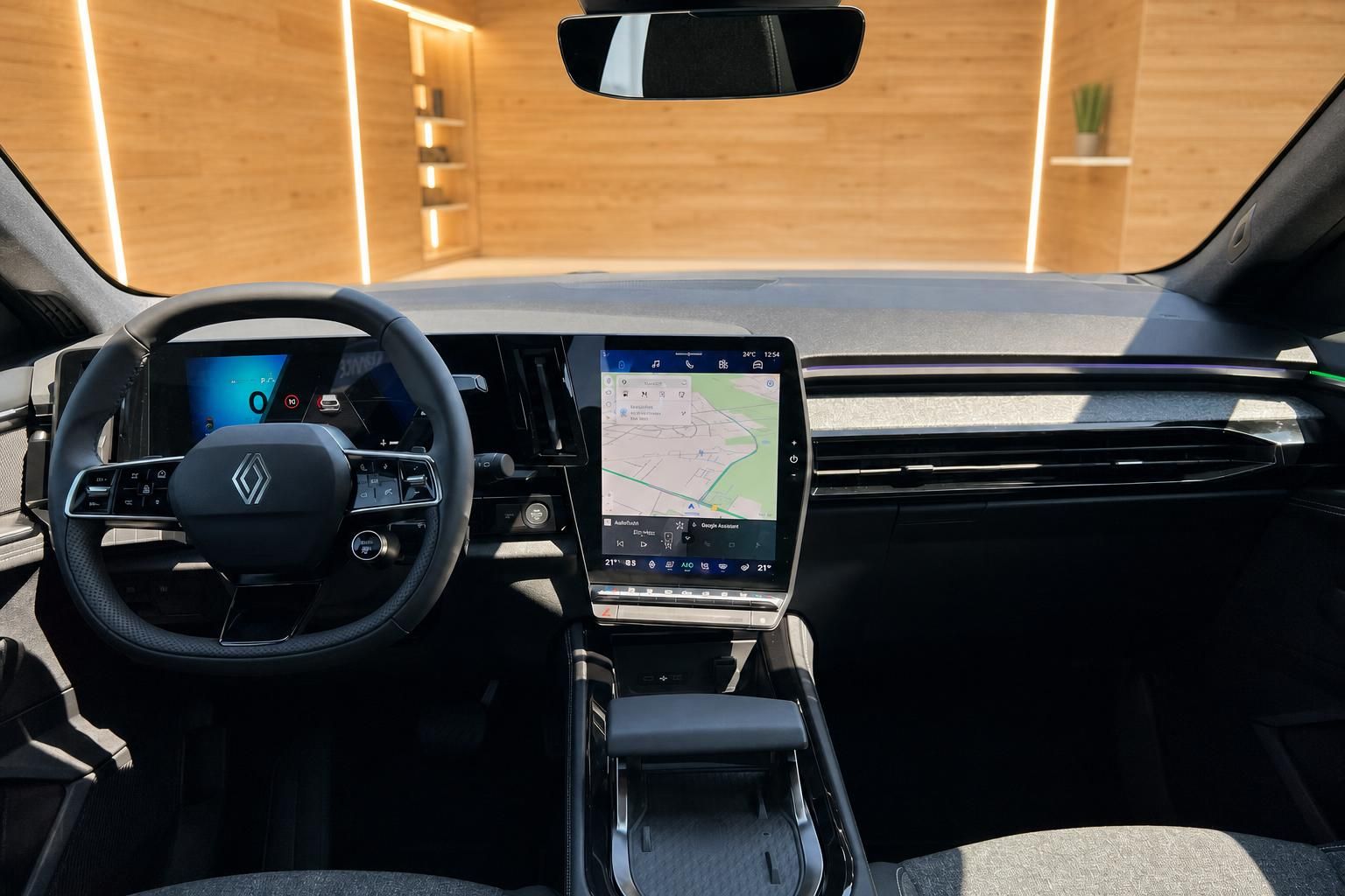 Renault Austral Cockpit mit Lenkrad und digitalem Navigationsdisplay
