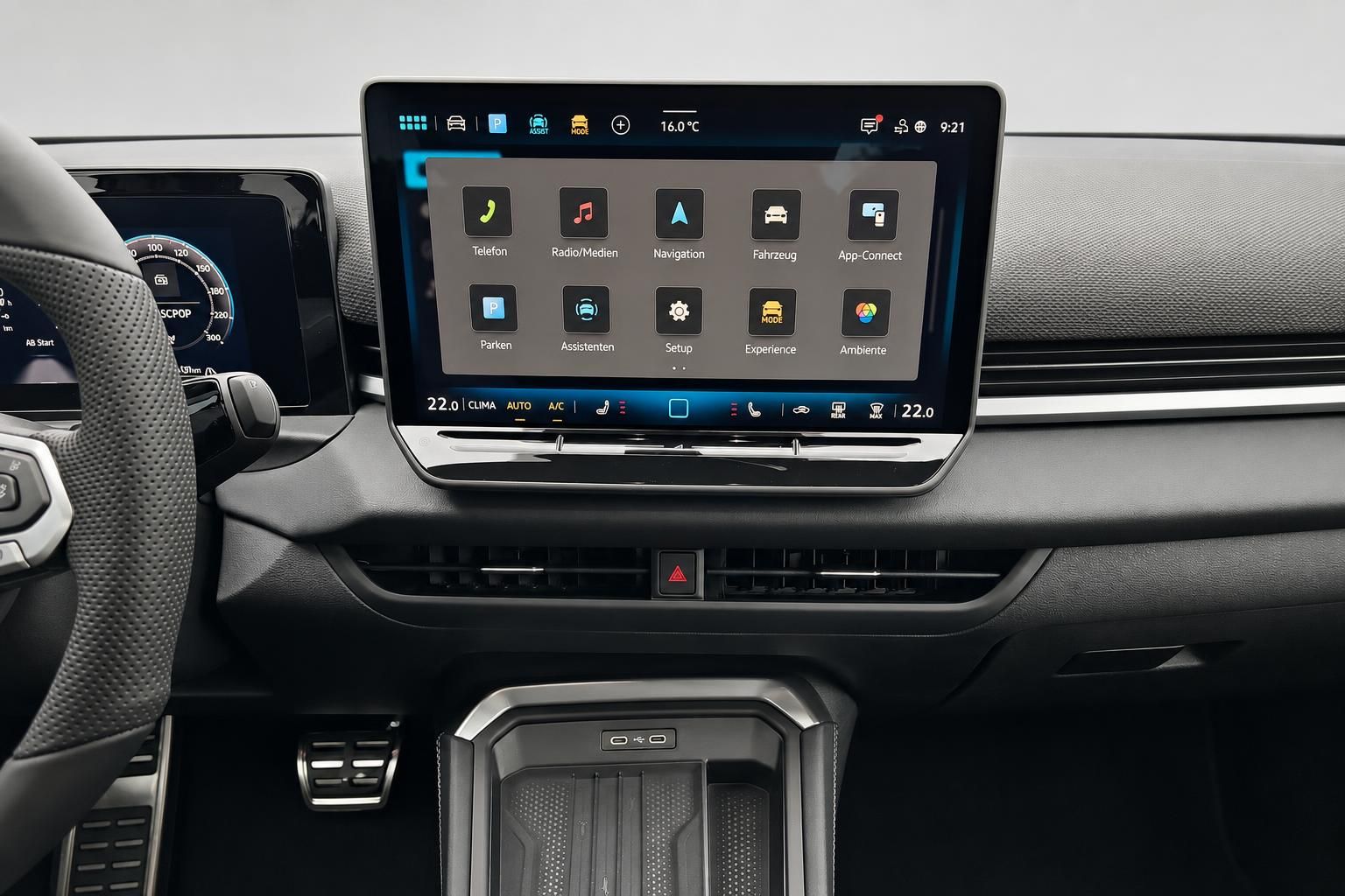 VW ID.5 GTX Infotainment-System Nahaufnahme mit Touchscreen-Menue