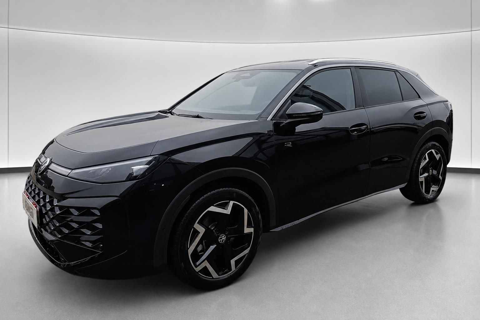 VW T-Roc R schwarz Seitenansicht schräg von vorne