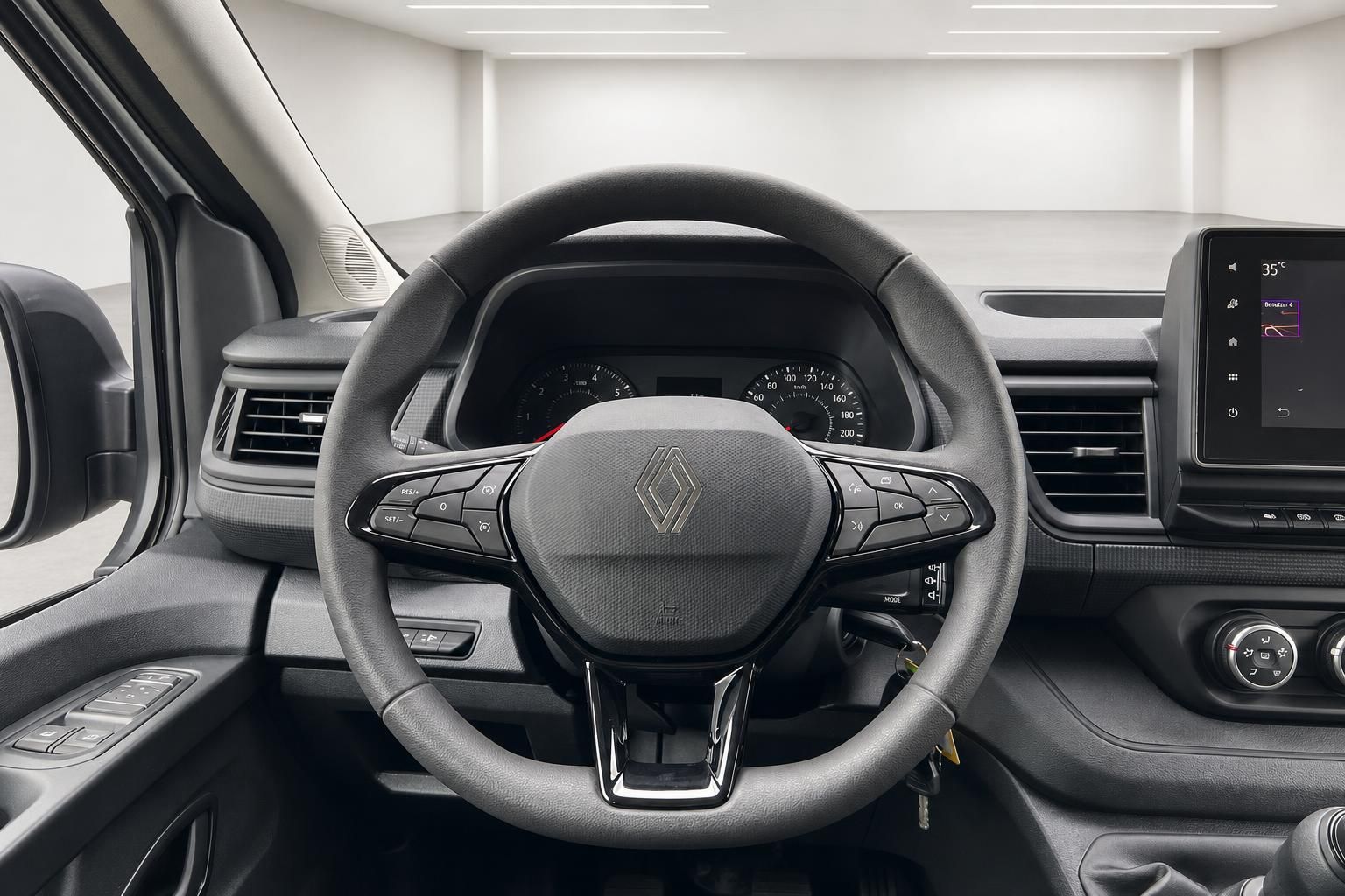 Renault Van Cockpit mit Lenkrad, Armaturenbrett und Touchscreen-Display im Innenraum