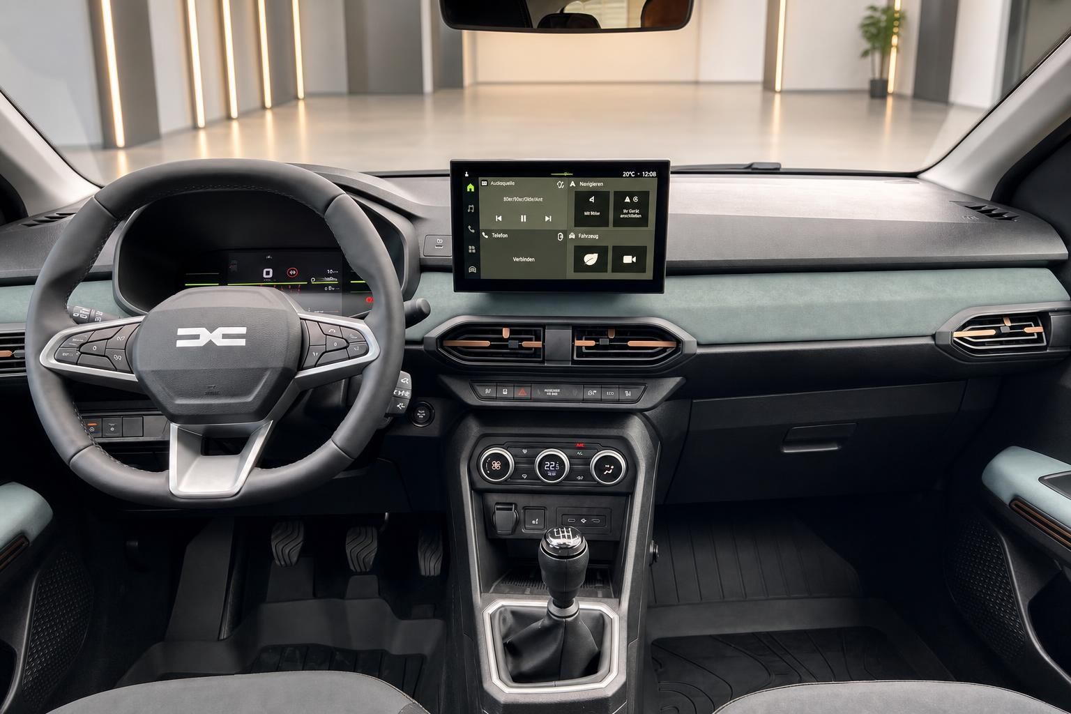 Dacia Sandero Cockpit mit Infotainment-Display und Lenkrad im Detail