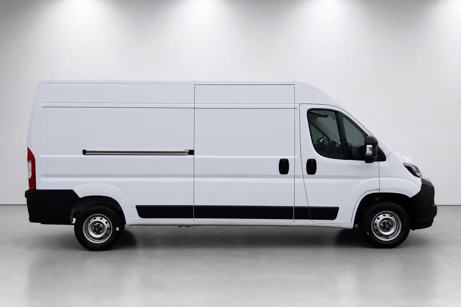 Opel Movano Kastenwagen weiß Seitenansicht Transporter Neuwagen